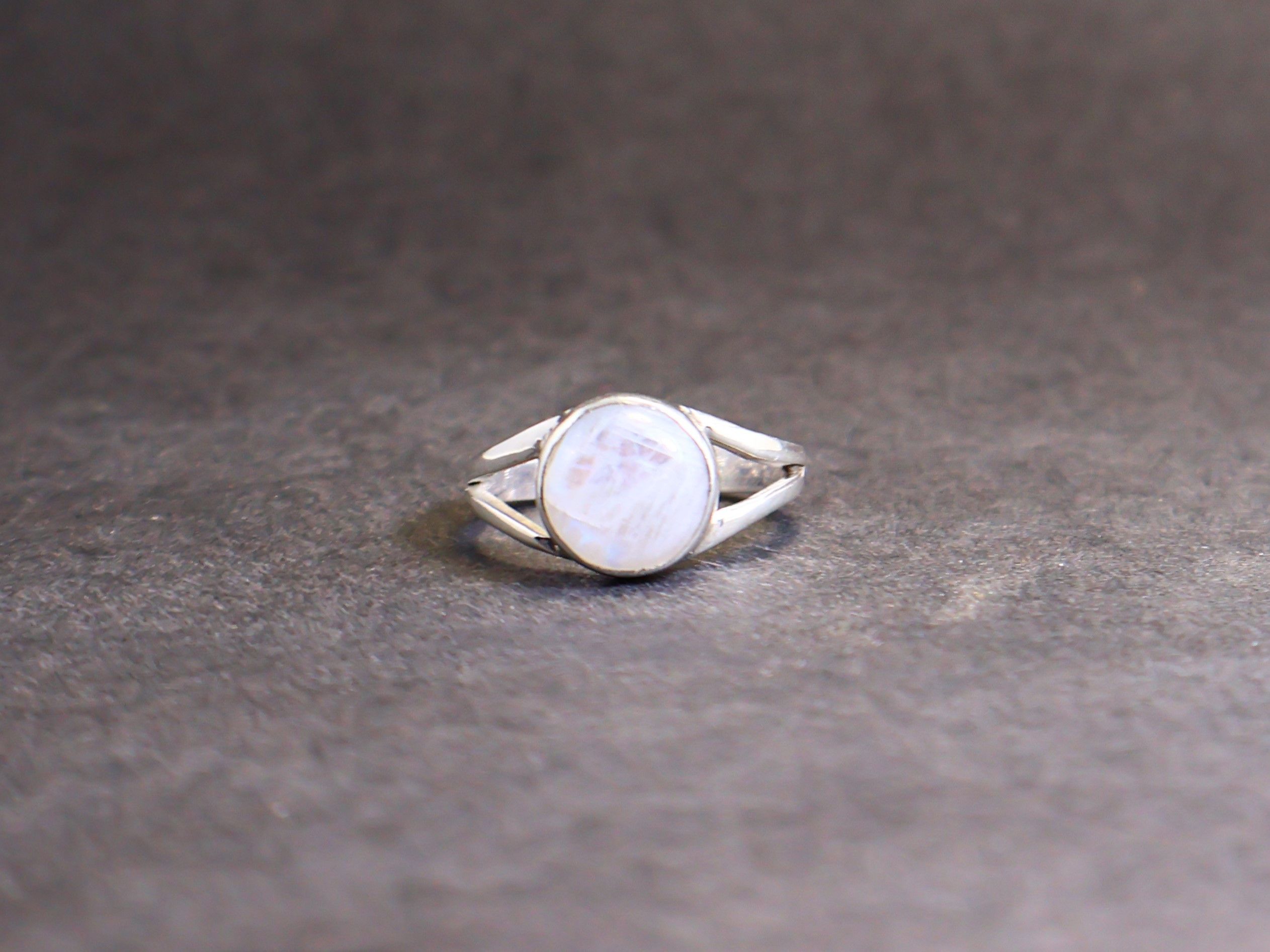 Handmade Moonstone Ring, 925 Sterling Silver, Women Handmade Ring, Size ONE SIZE - 1 Thumbnail