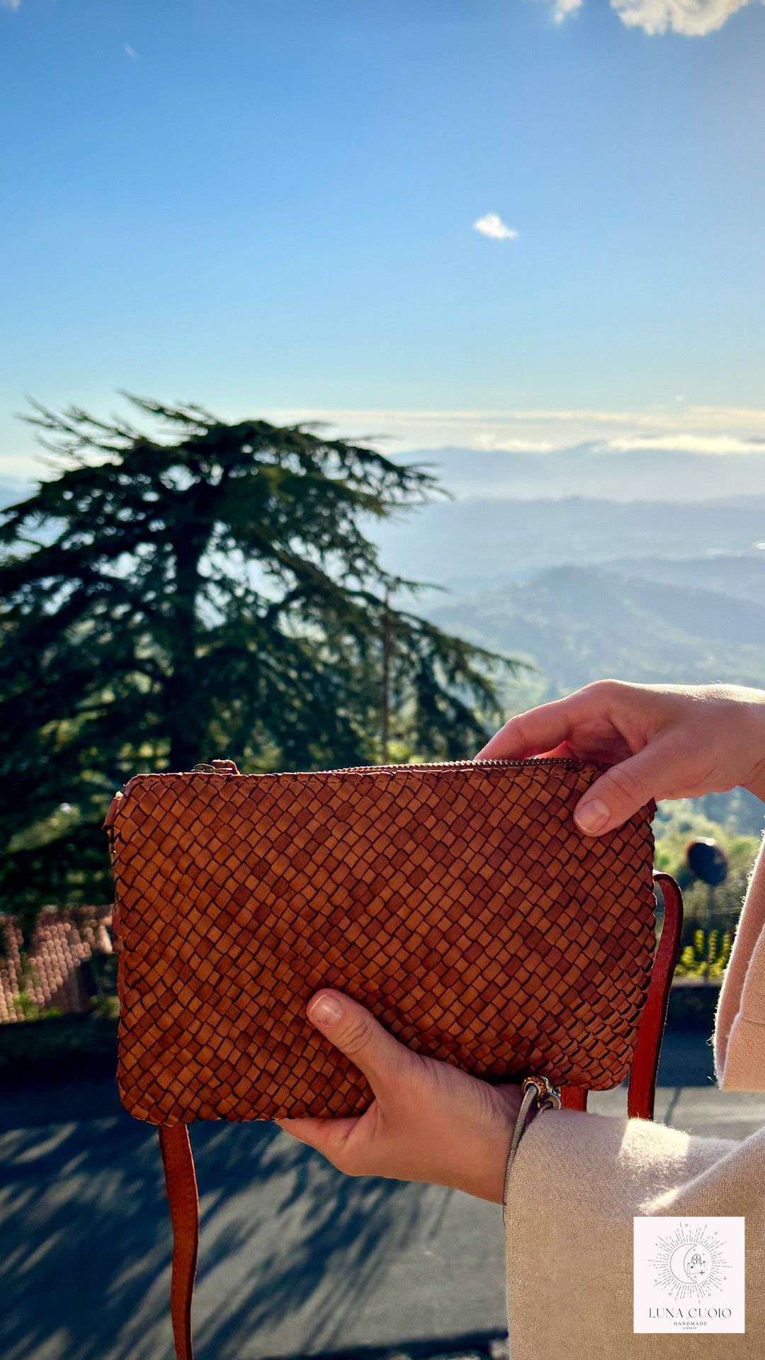 Vera Pelle Handwoven Italian Brown Leather Bag Size ONE SIZE - 4 Thumbnail