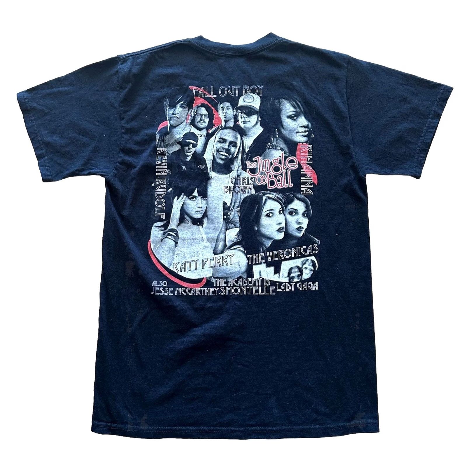 Fruit Of The Loom VTG 2008 Chris Brown Rihanna Hip-Hop Rock R&B Double-Sided Black Tee Size Medium Size US M / EU 48-50 / 2 - 2 Thumbnail