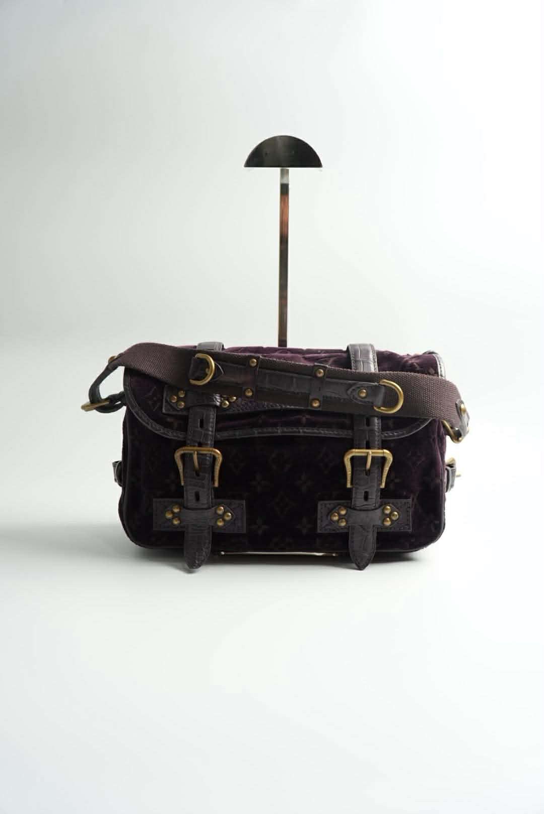 Louis Vuitton Louis Vuitton Limited Edition Monogram Velour Clyde Mon Bag Size ONE SIZE - 3 Thumbnail