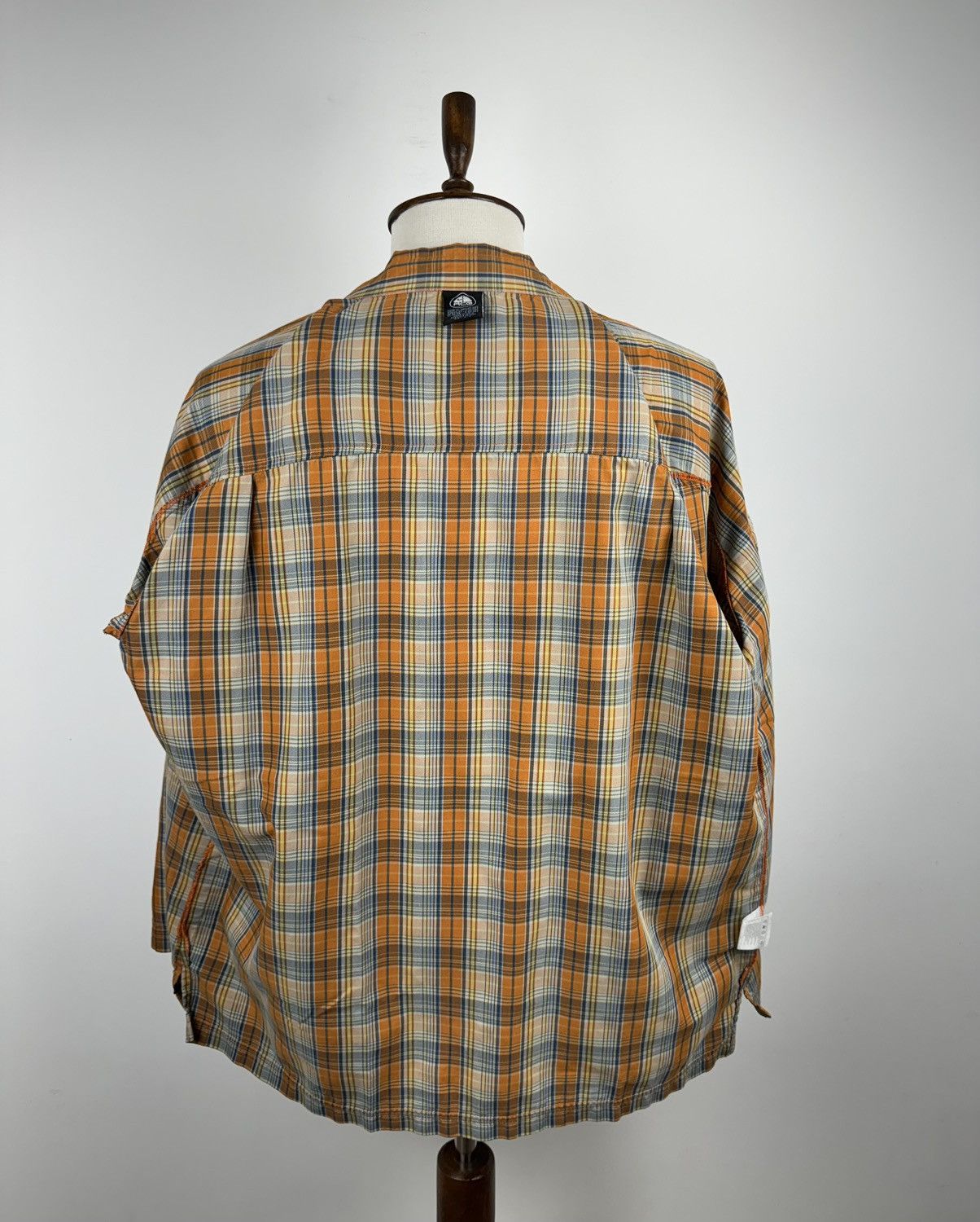 Nike ACG × Vintage Men’s Vintage Nike ACG Short Sleeve Shirt size XL Size US XL / EU 56 / 4 - 5 Thumbnail