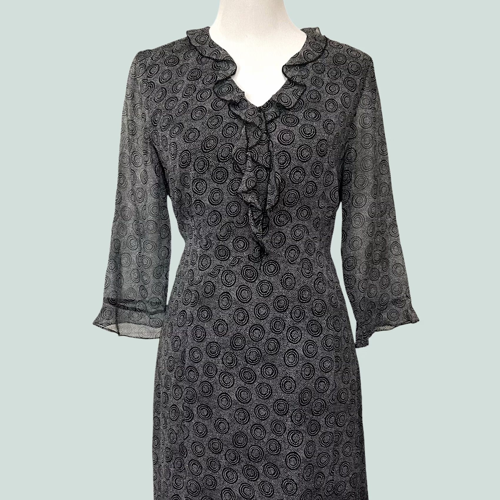 Vintage Garnet Hill Silk Dress Maxi Long Ruffle Trim Black White Print Women's Size 8 Dress Black White Print Silk Maxi Long Ruffle Trim Womens 8 Size M / US 6-8 / IT 42-44 - 1 Thumbnail