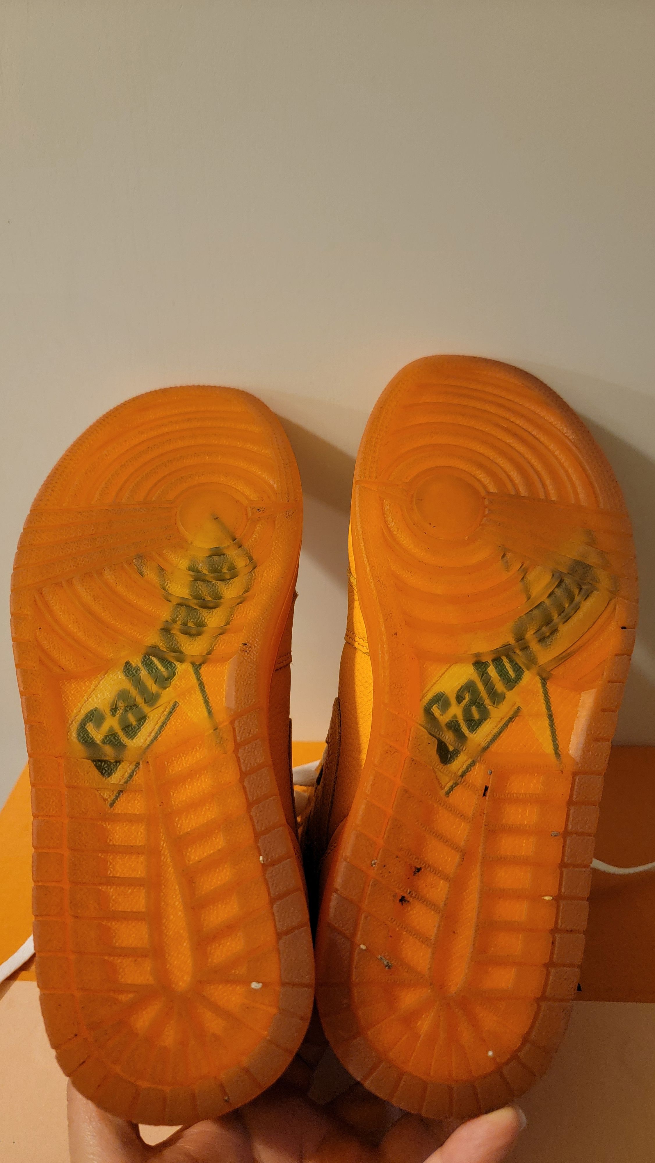 Gatorade × Nike Air Jordan 1 Retro High OG Gatorade "Orange Peel Size US 8 / EU 41 - 4 Thumbnail