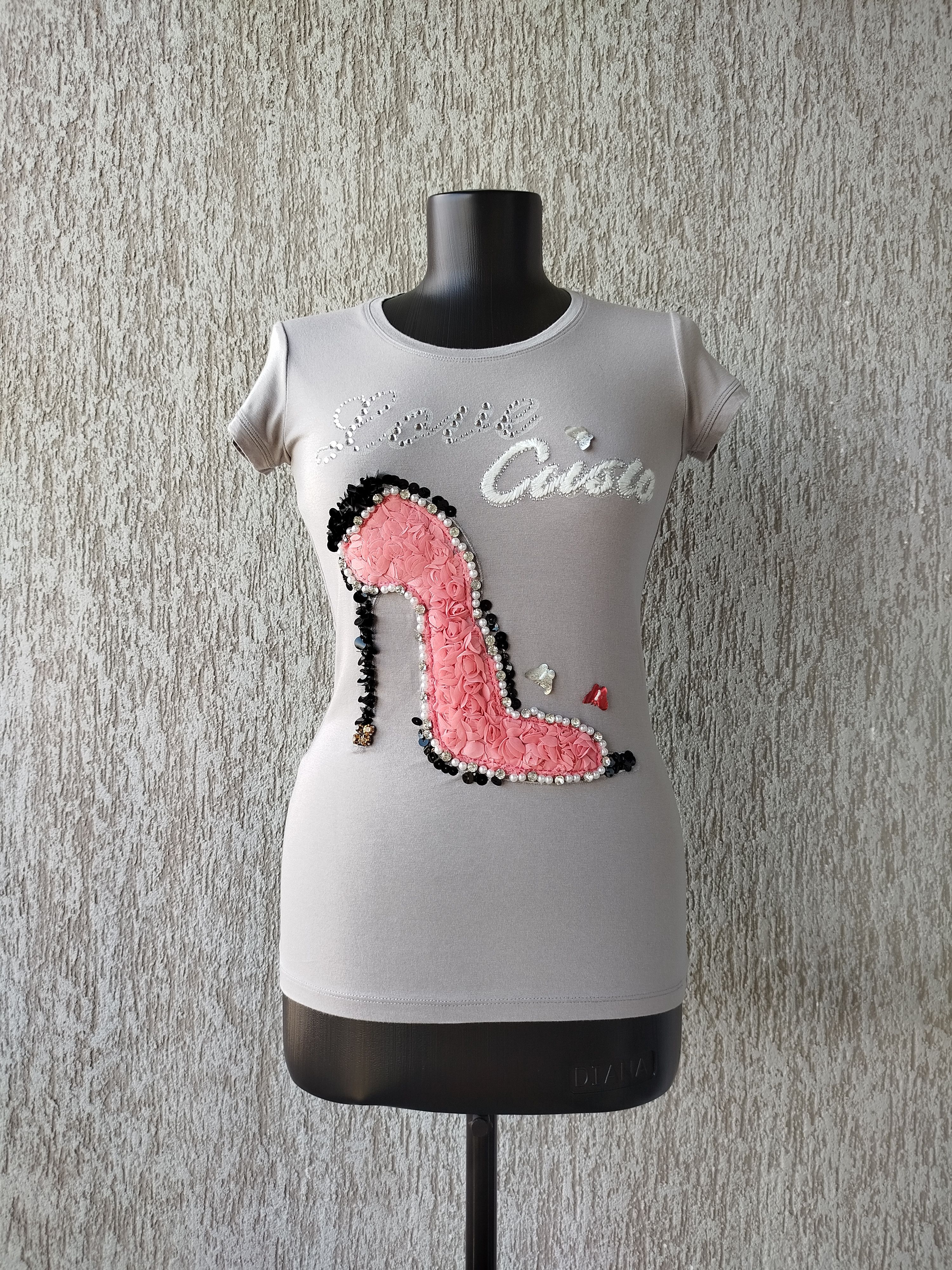Custo Barcelona Top Short Sleeve Embroidery Roses Shoe Size 1/S Size S / US 4 / IT 40 - 2 Thumbnail