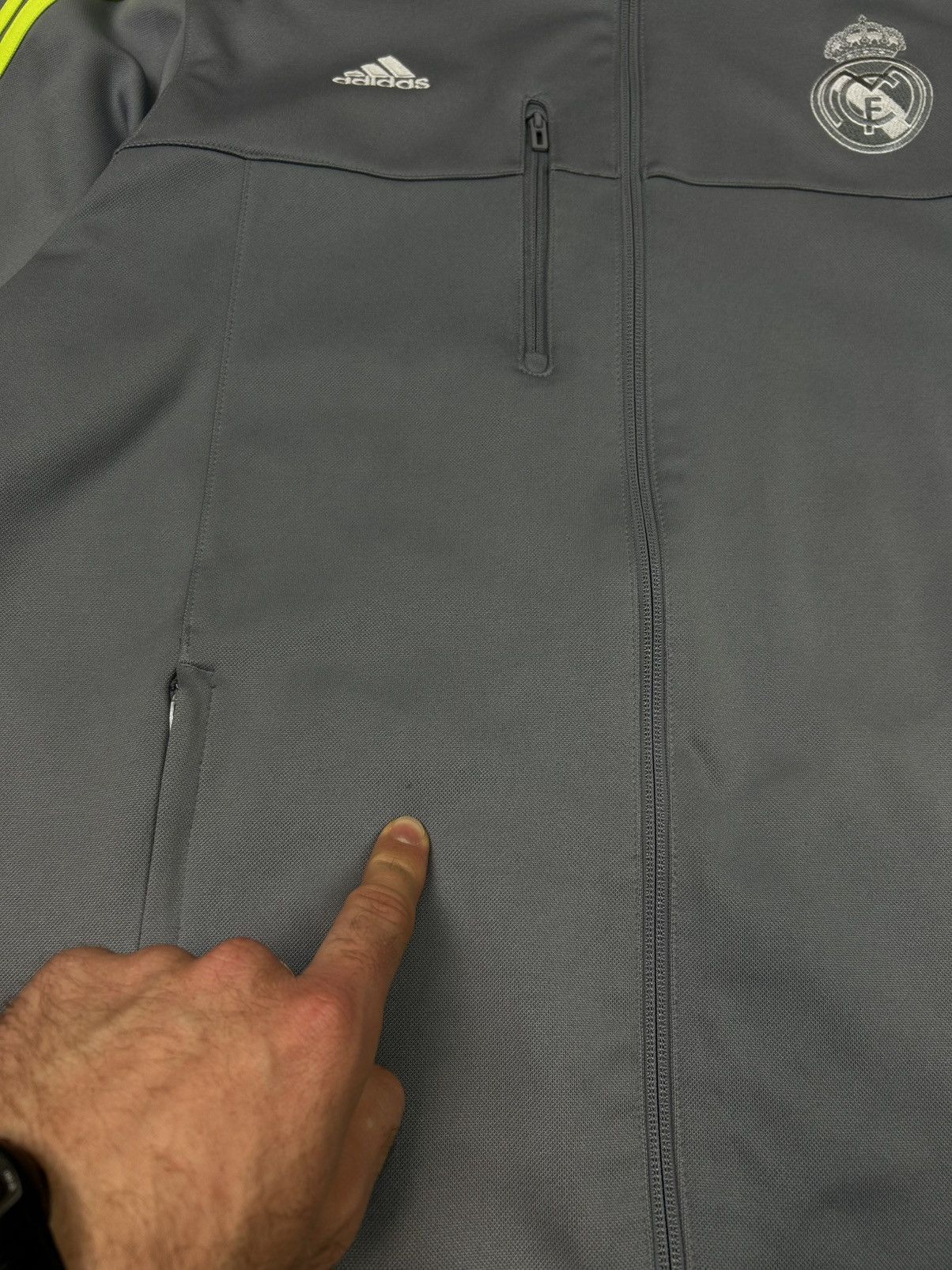Adidas Adidas Real Madrid gray zip up soccer football track jacket Size US L / EU 52-54 / 3 - 5 Thumbnail