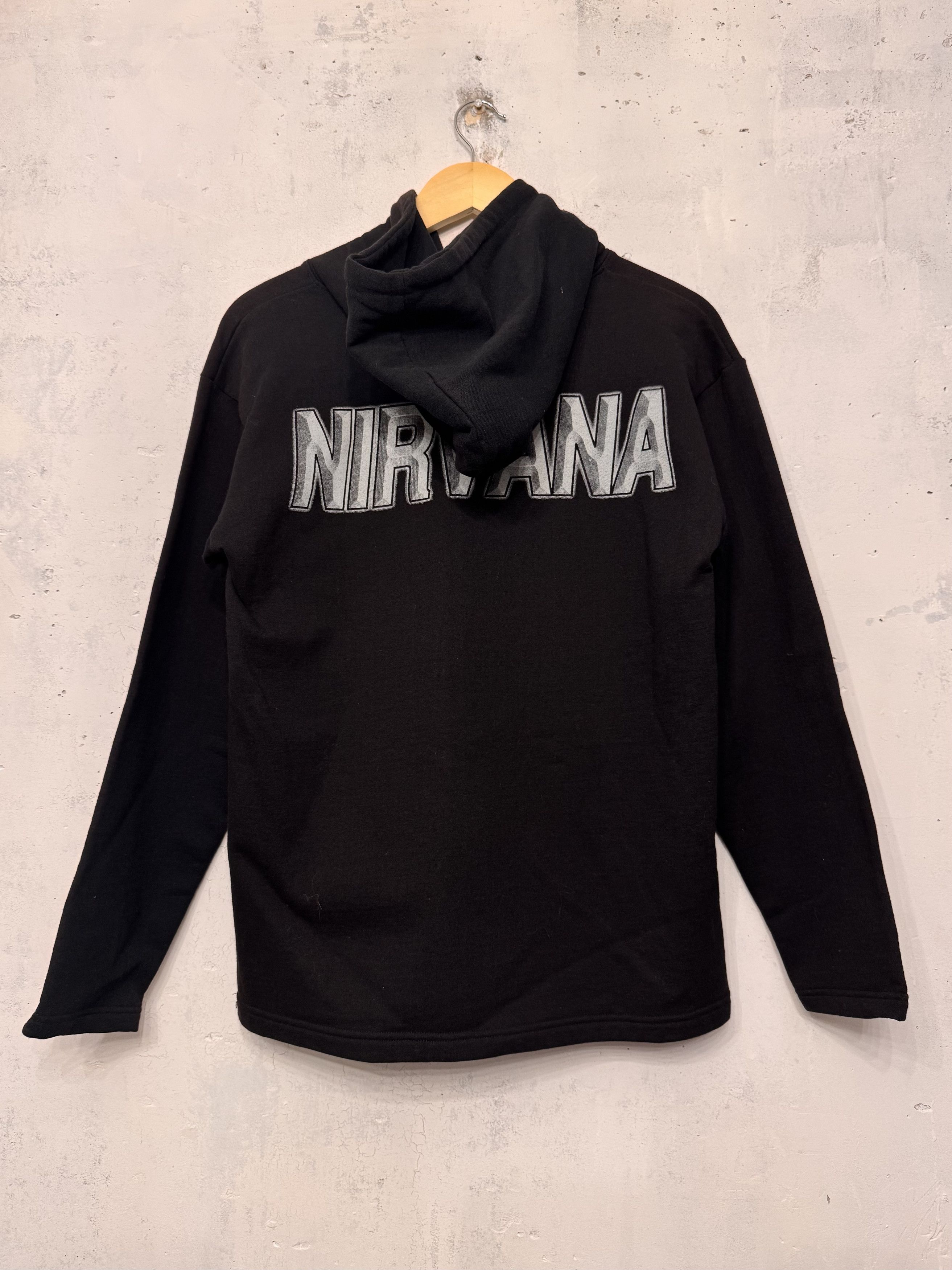 Band Tees Vintage 90s Nirvana Nevermind Rock Band Hoodie Size US M / EU 48-50 / 2 - 2 Thumbnail
