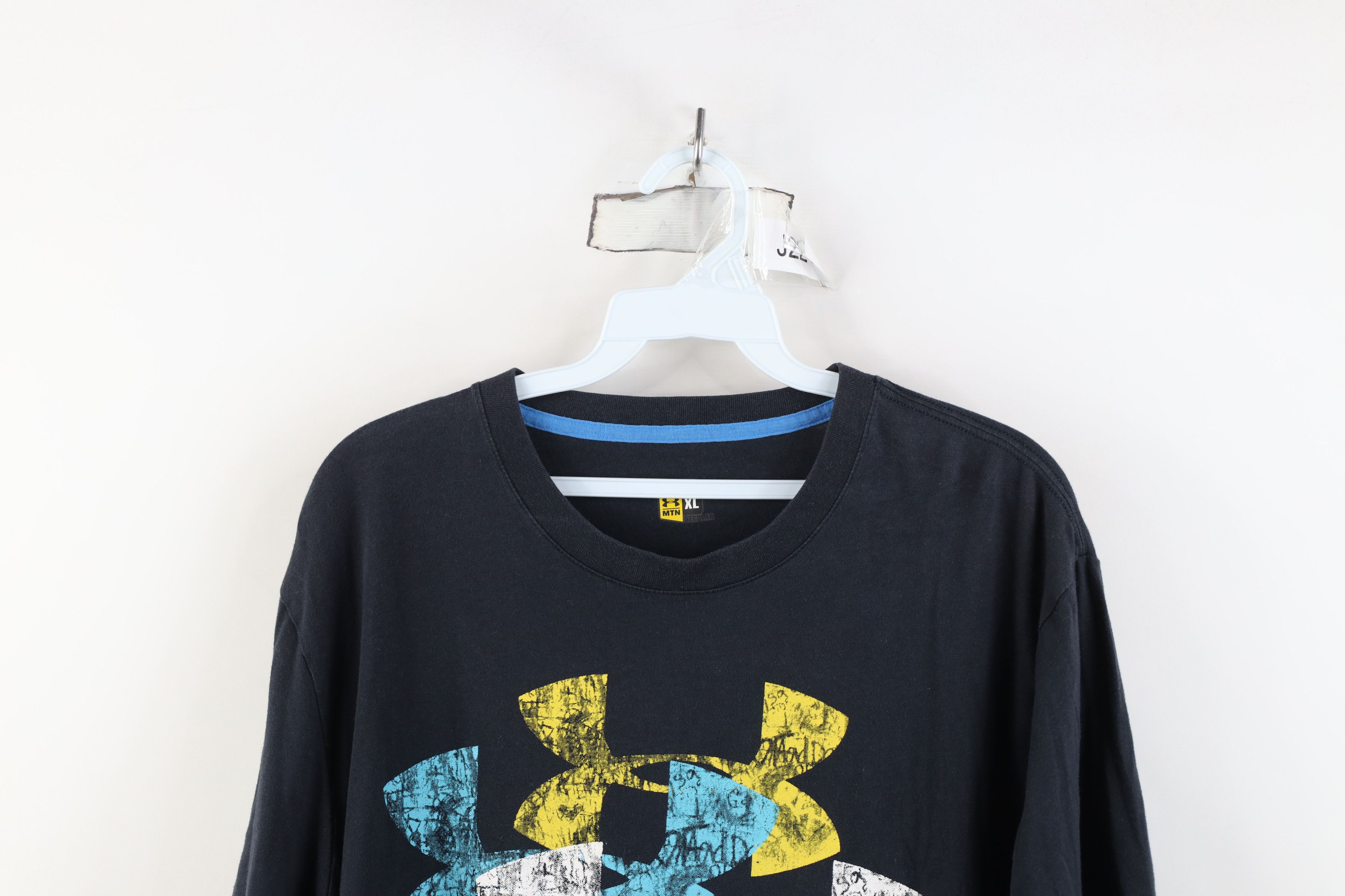 Under Armour Under Armour Mountain Big Logo Short Sleeve T-Shirt Black Size US XL / EU 56 / 4 - 2 Thumbnail