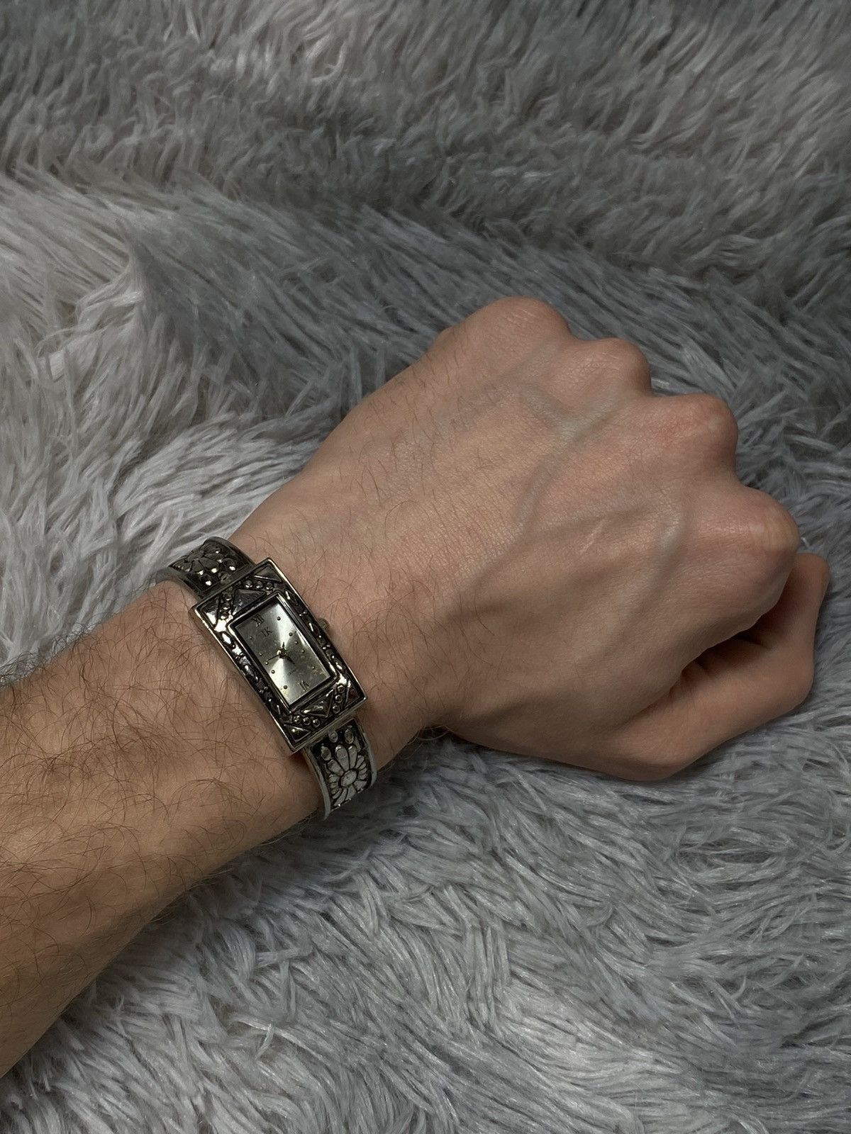 Hysteric Glamour × Japanese Brand ✅Futuristic✅ Silver Floral Bracelet Watch Japanese Brand Size ONE SIZE - 10 Thumbnail
