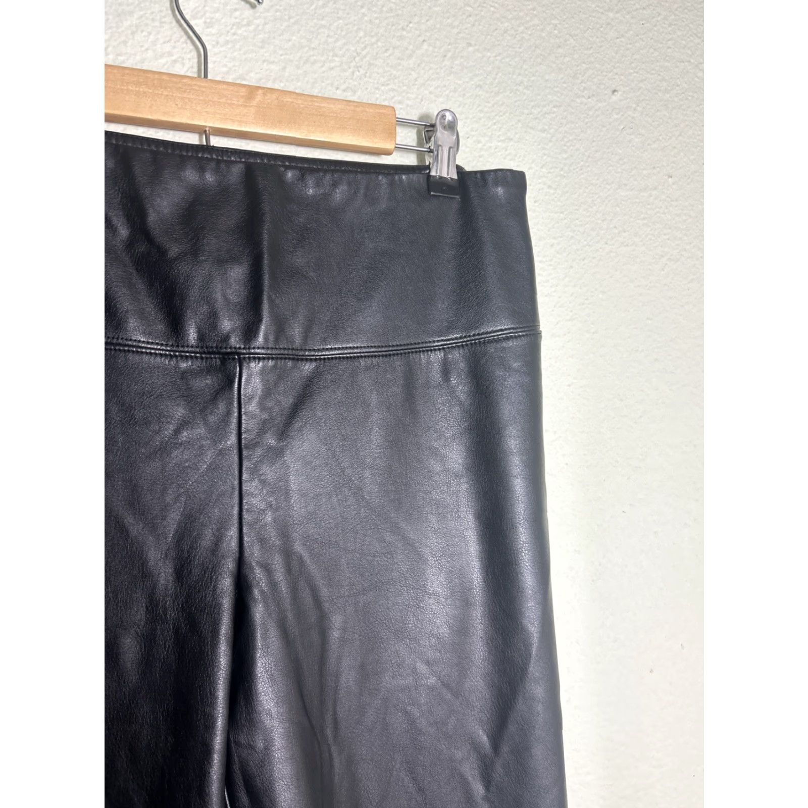 Vintage Catherine Malandrino Pants Womens Large Black Rayon Blend Faux Leather Pull On Skinny High Rise Flat Front Size 36" / US 14 / IT 50 - 5 Thumbnail