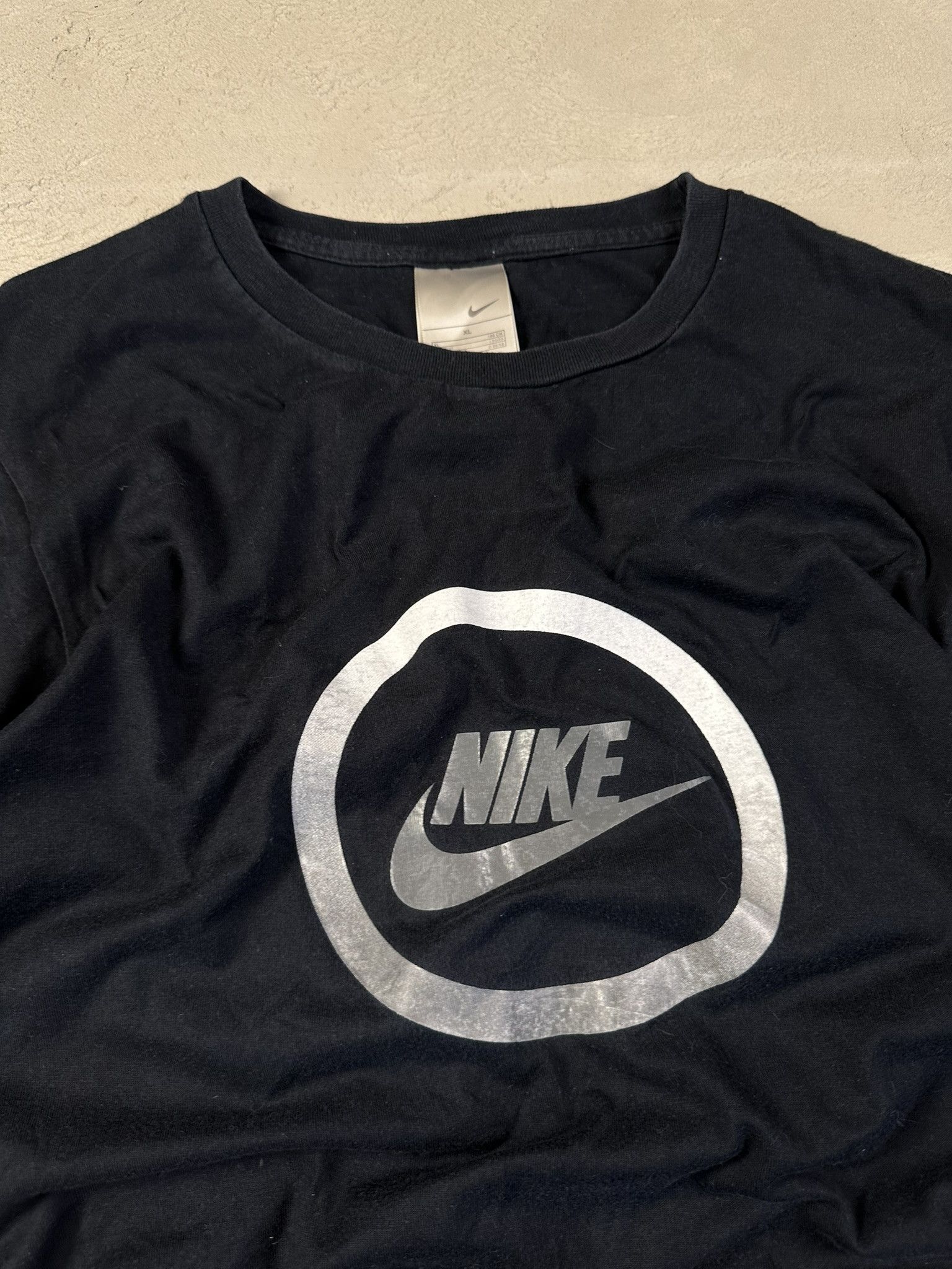 Nike Vintage Y2k Nike Swoosh Circle Logo T-shirt 00s Size US XL / EU 56 / 4 - 8 Thumbnail