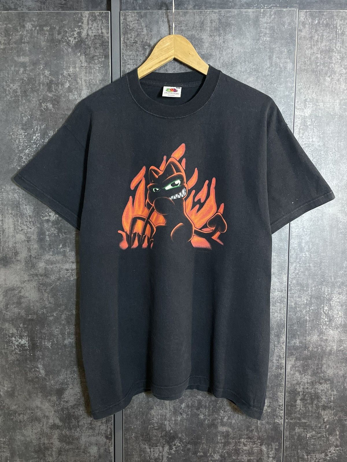 Vintage Vintage Demon Graphic Rock Band Faded T-shirt Y2K Size US L / EU 52-54 / 3 - 1 Thumbnail