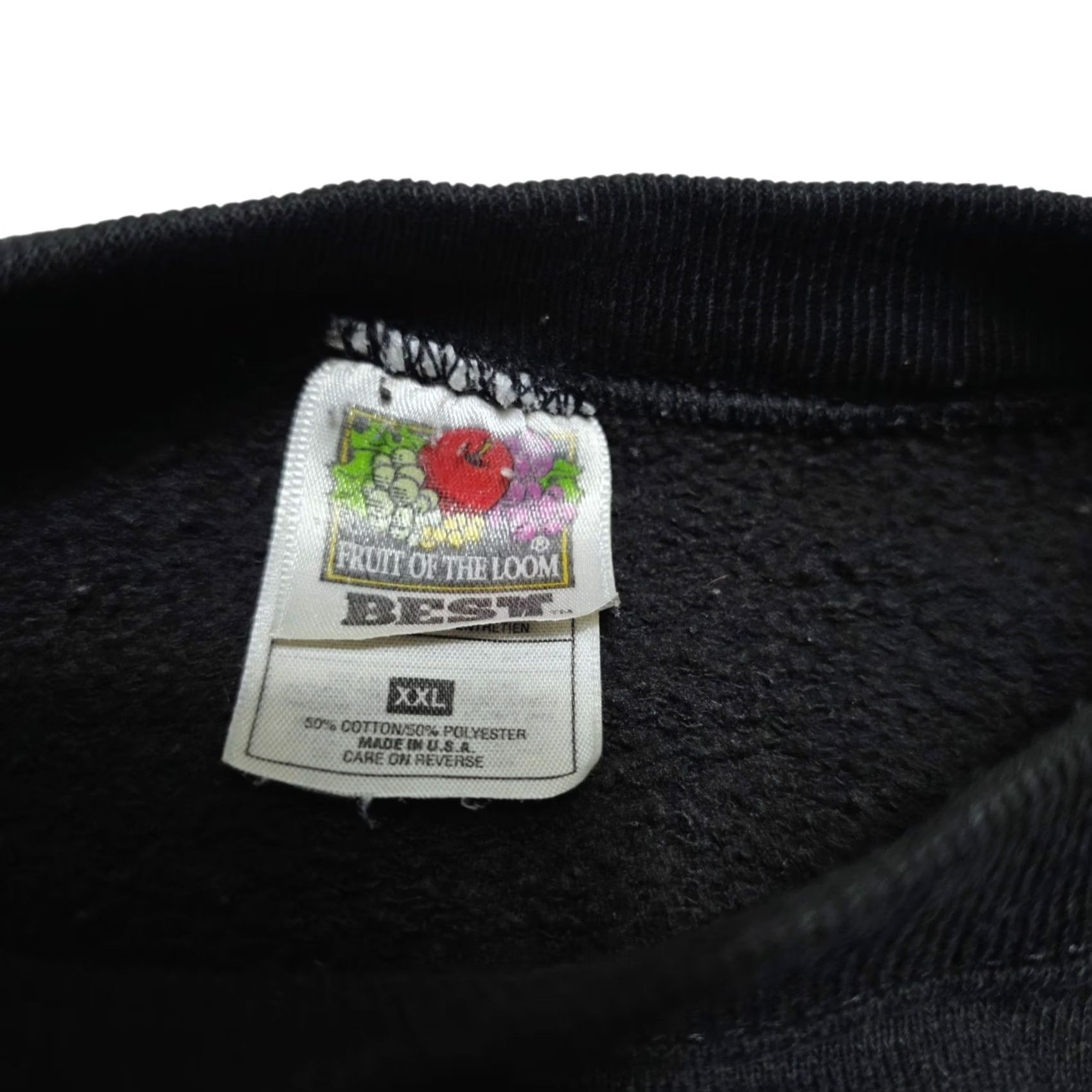 Fruit Of The Loom VINTAGE Men's Black "Runs With Scissors" Sweatshirt 90's 2XL Graphic Print Pullover Crew Neck Size US XXL / EU 58 / 5 - 3 Thumbnail