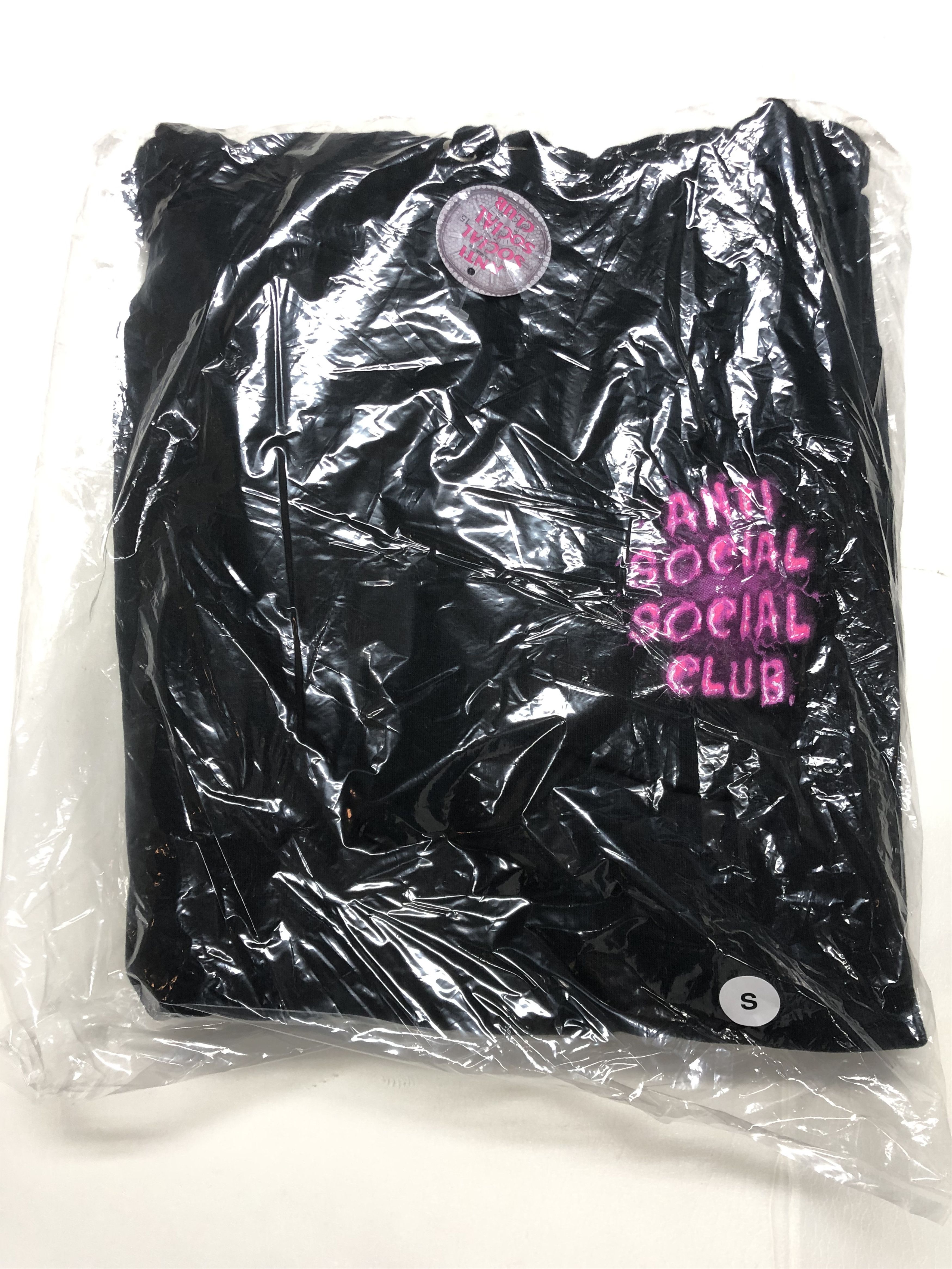 Anti Social Social Club DS ASSC I See Pink Splash Black Hoodie BAPE KITH FTP FOG CDG Size US S / EU 44-46 / 1 - 3 Thumbnail