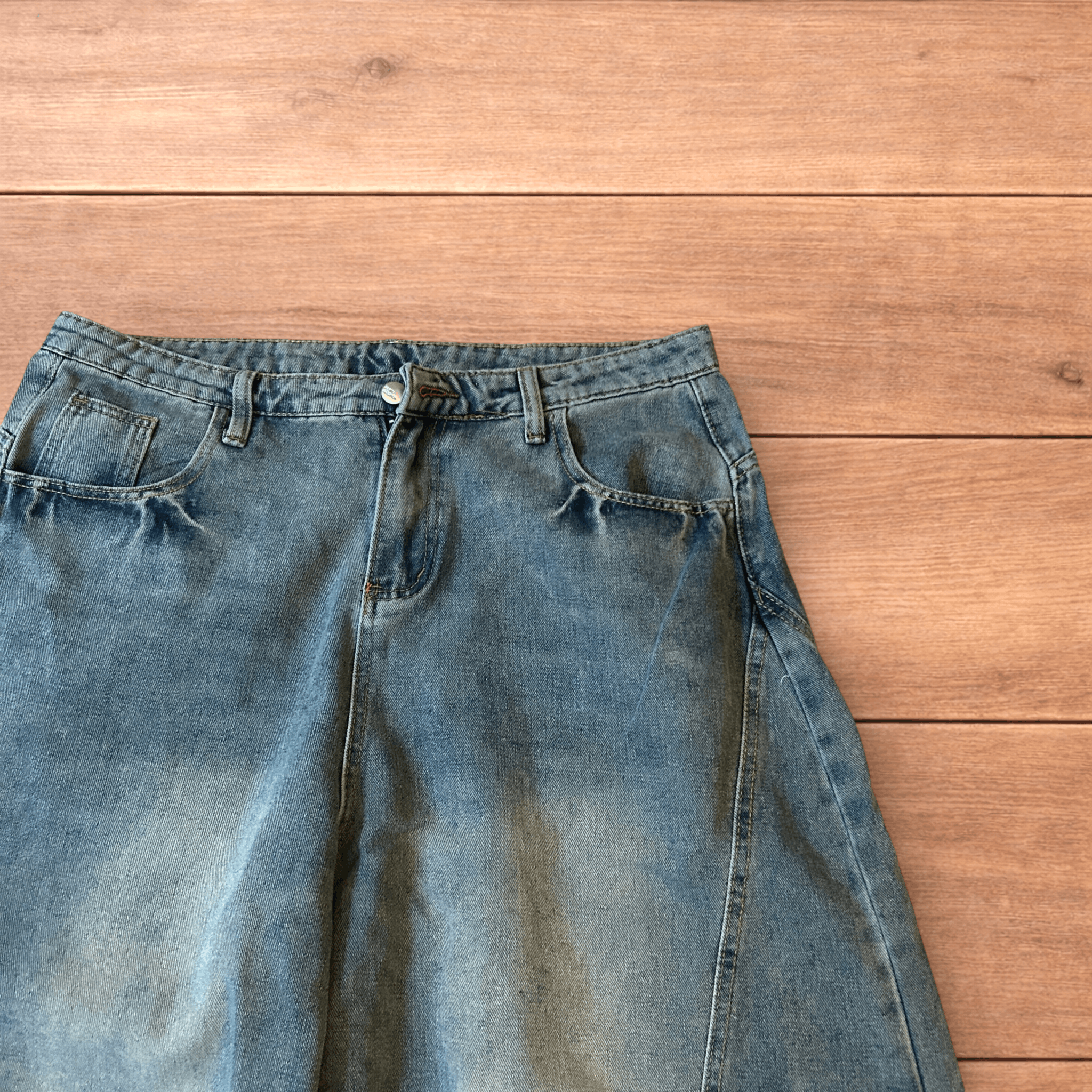 Japanese Brand Vintage style baggy wide leg skater jeans with fade in blue. Size US 36 / EU 52 - 3 Thumbnail