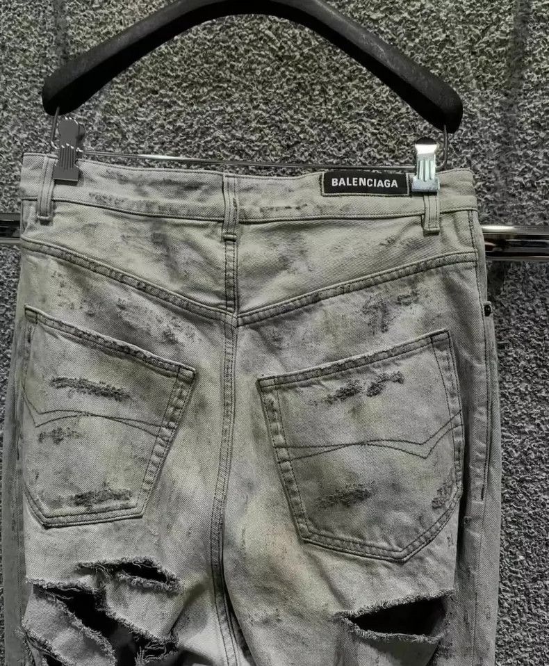 Balenciaga Balenciaga size L Super Destrop tore jeans. Size US 27 - 3 Thumbnail