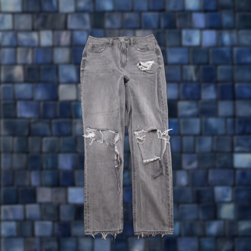 American Eagle Outfitters American Eagle Outfitters Denim High Rise Mom Jeans Size 6 Black Stretch Distressed Womens Jeans Size 28" / US 6 / IT 42 - 1 Thumbnail