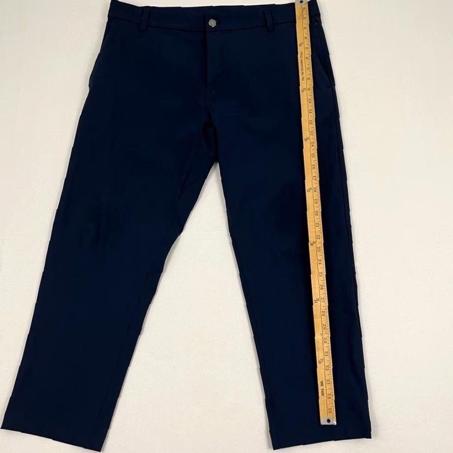 Lululemon Lululemon Commission Pants Adult 36 x 27 Navy Blue Performance Golf Travel Commute Preppy outdoor Mens Size US 36 / EU 52 - 5 Thumbnail