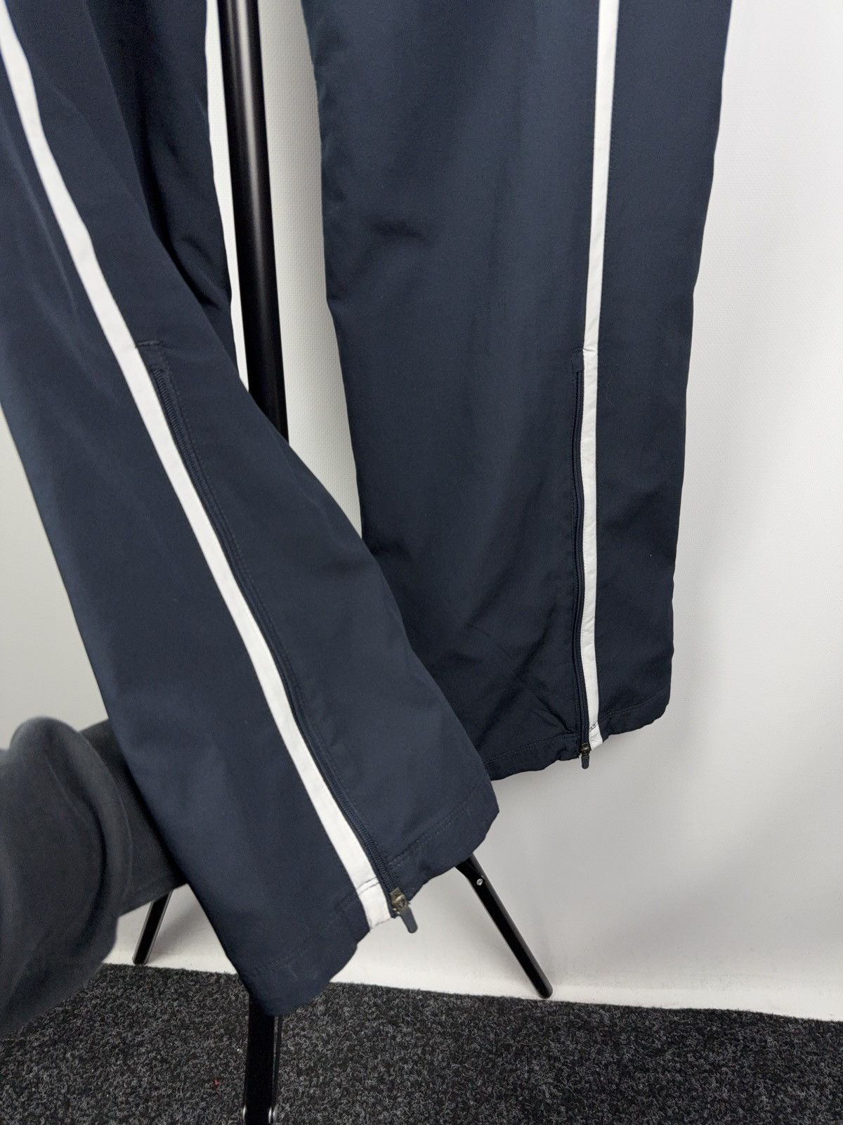 Nike × Vintage Vintage Nike Pants Embroidered Nylon Drill Pants M size Size US 34 / EU 50 - 9 Thumbnail