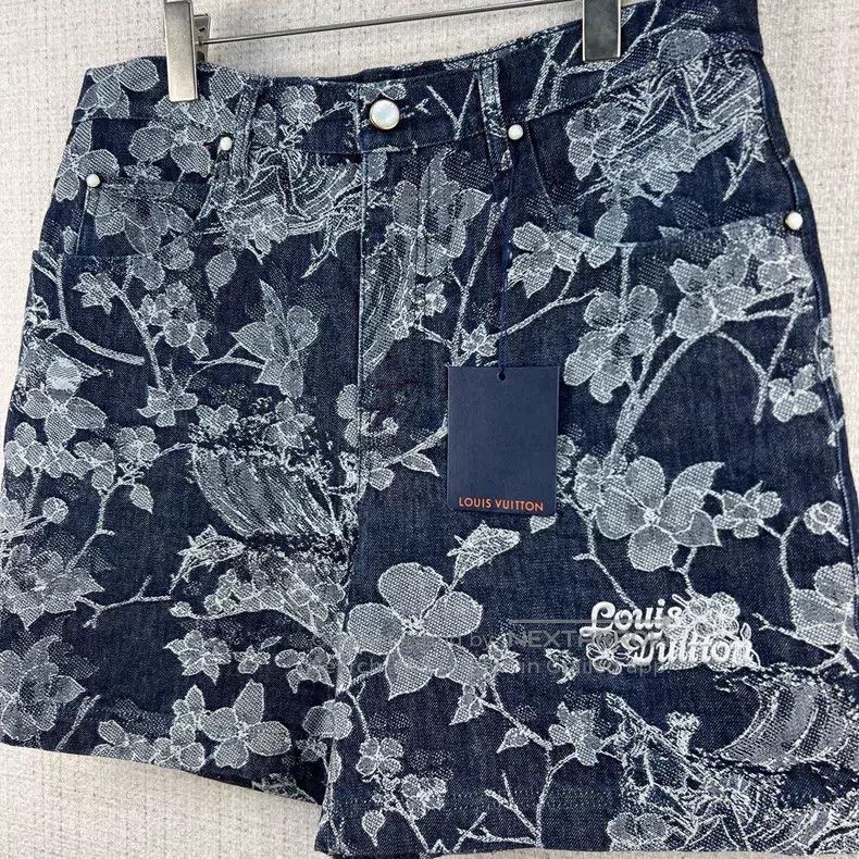 Louis Vuitton Louis Vuitton FW25 Floral Jacquard Button Denim Shorts Size US 33 - 2 Thumbnail