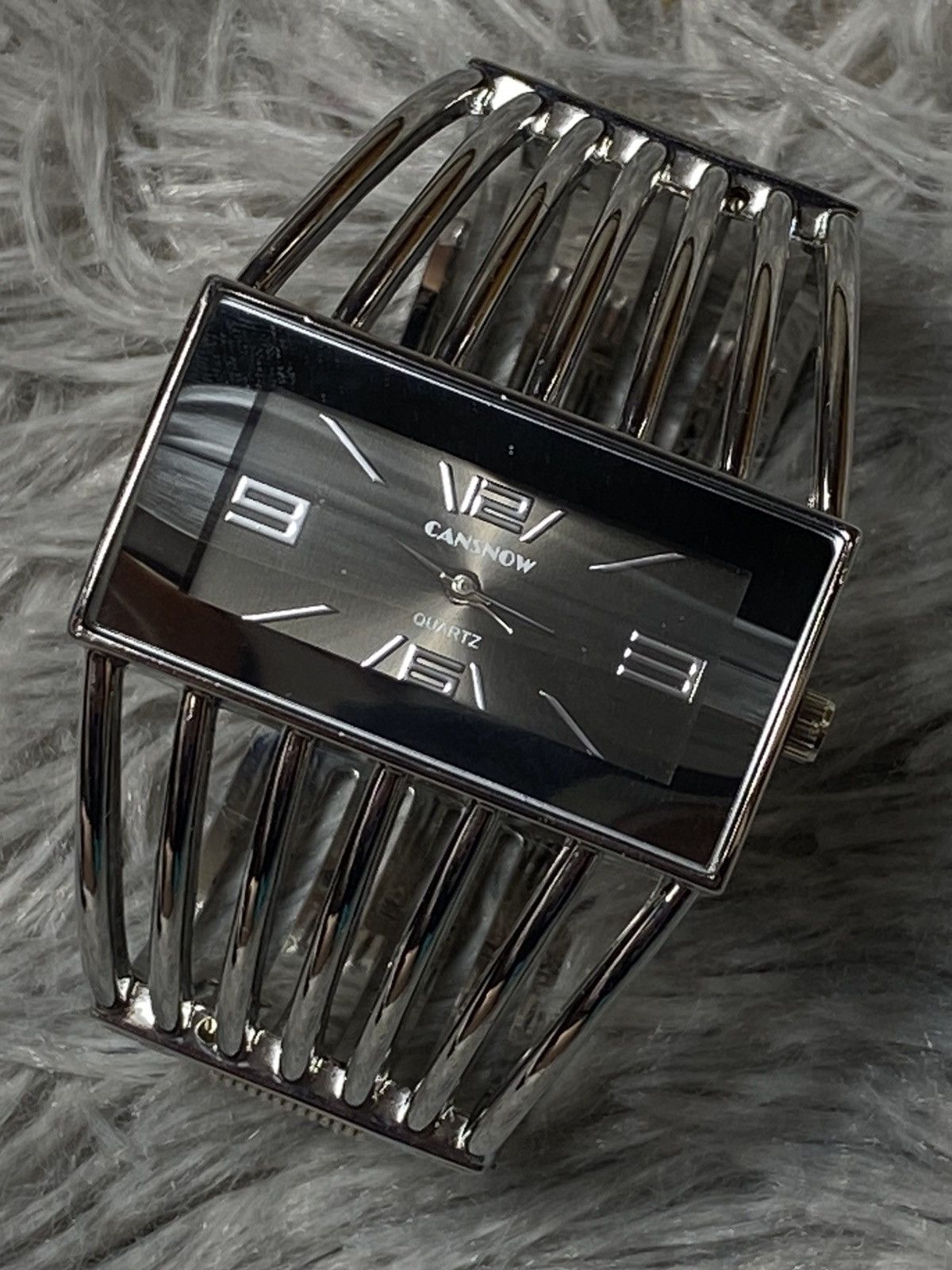 Jewelry Futuristic Silver Bracelet Watch - Japanese Brand Size ONE SIZE - 8 Thumbnail