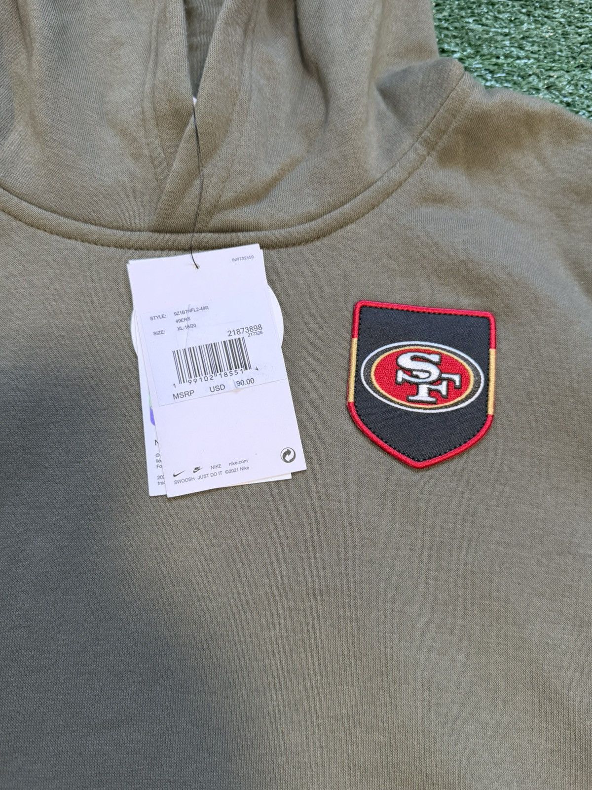Nike Nike San Francisco 49ers 2025 Salute to Service Hoodie Size US XL / EU 56 / 4 - 3 Thumbnail