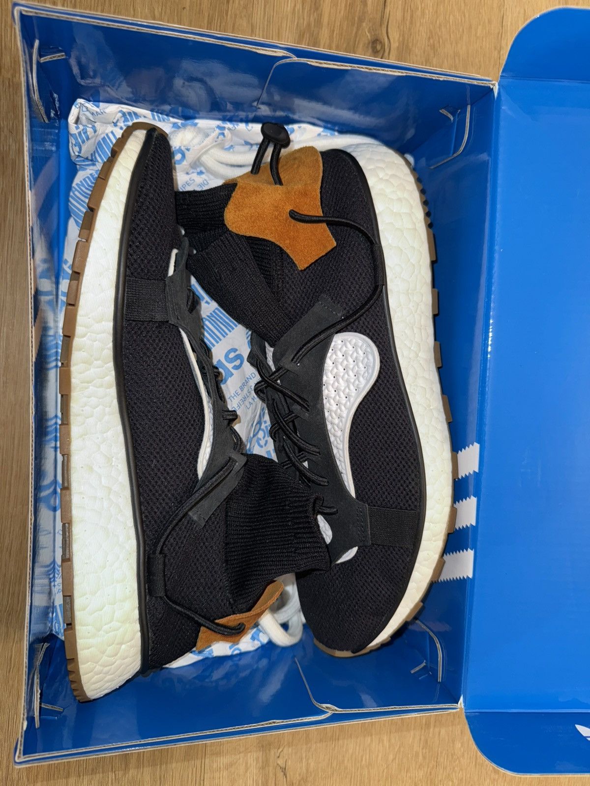 Adidas × Alexander Wang Adidas Alexander Wang x AW Run Black Size 9.5 Boost CM7825 Size US 9.5 / EU 42-43 - 2 Thumbnail