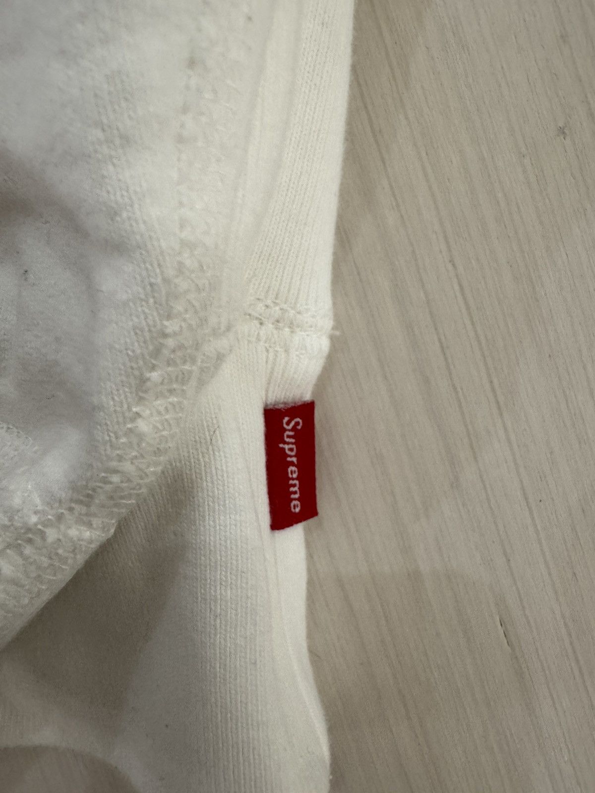 Supreme Supreme Washed Box Logo Crewneck Size S White SS25 USED Size US S / EU 44-46 / 1 - 5 Thumbnail
