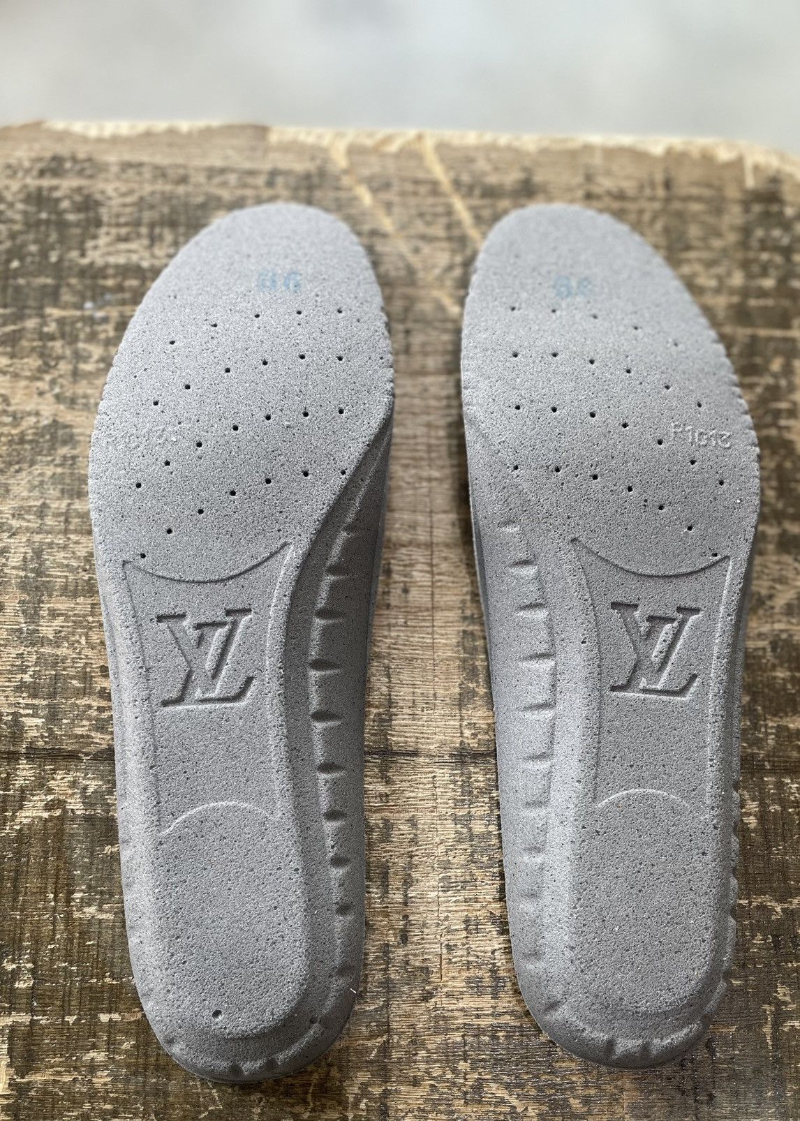 Louis Vuitton LOUIS VUITTON Iridescent Technical Mesh Monogram Size US 5 / EU 37 - 14 Thumbnail
