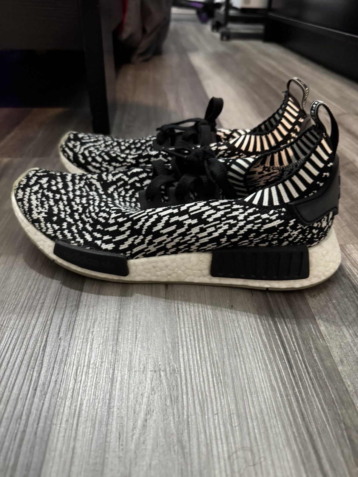 Adidas Adidas NMD Zebra Size 9.5 Size US 9.5 / EU 42-43 - 1 Thumbnail