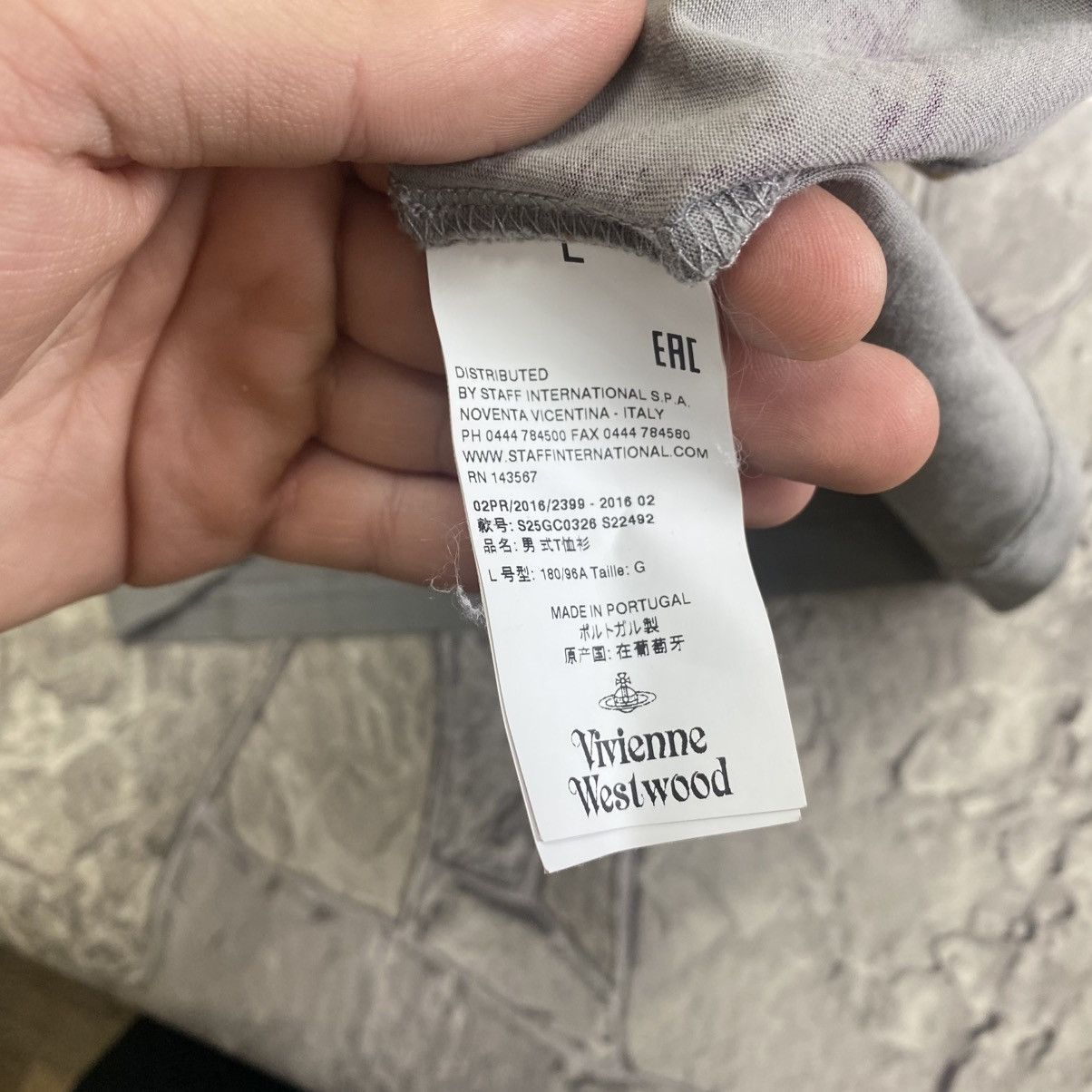 Vivienne Westwood Vivienne Westwood T-Shirt Rare Retro Hype Y2K Size US L / EU 52-54 / 3 - 7 Thumbnail