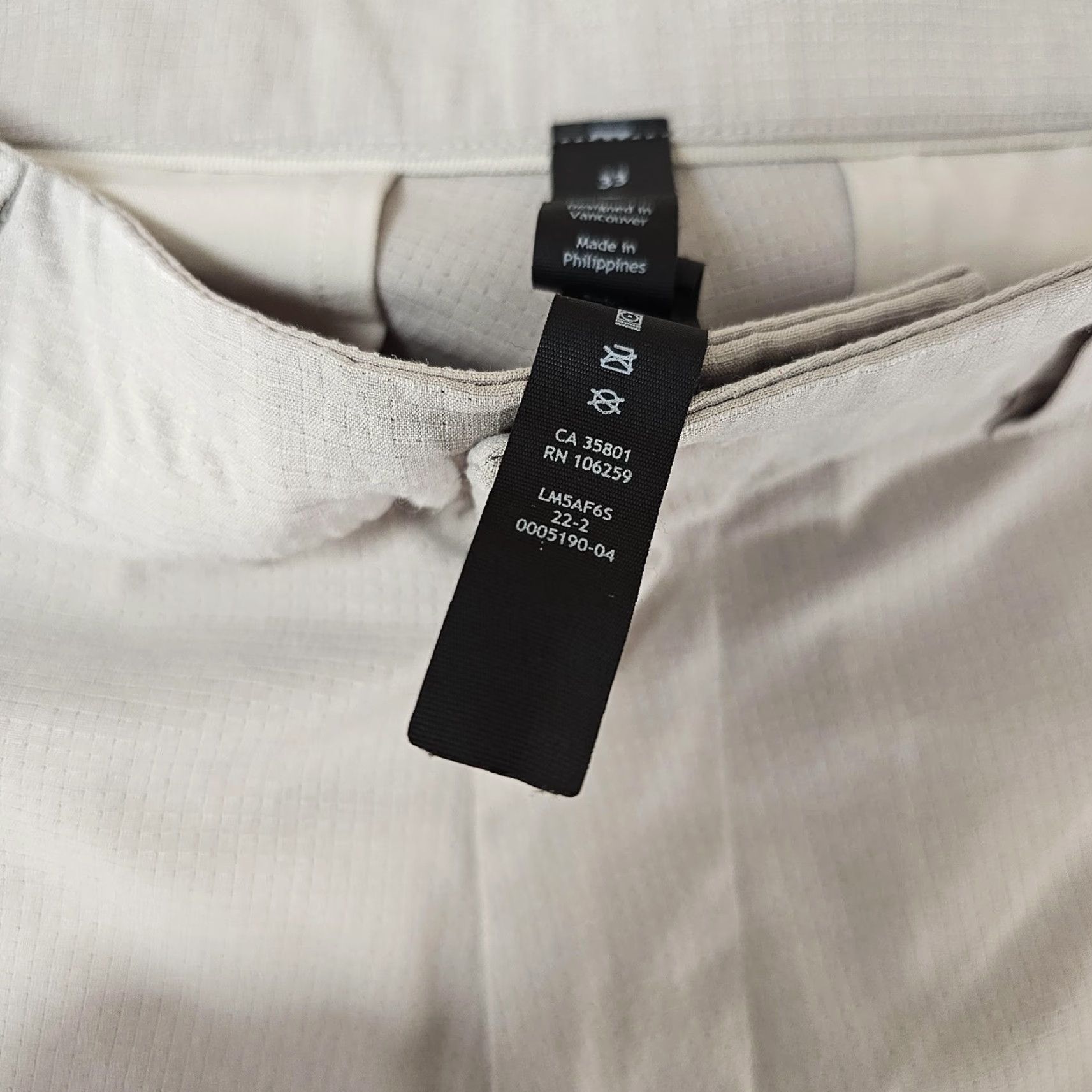Lululemon Lululemon Ventlight Commission Pants Mens Size 33 Beige Slim Fit Stretch Golf Chino Casual Travel Flat Front Zip Pocketes Size US 33 - 3 Thumbnail