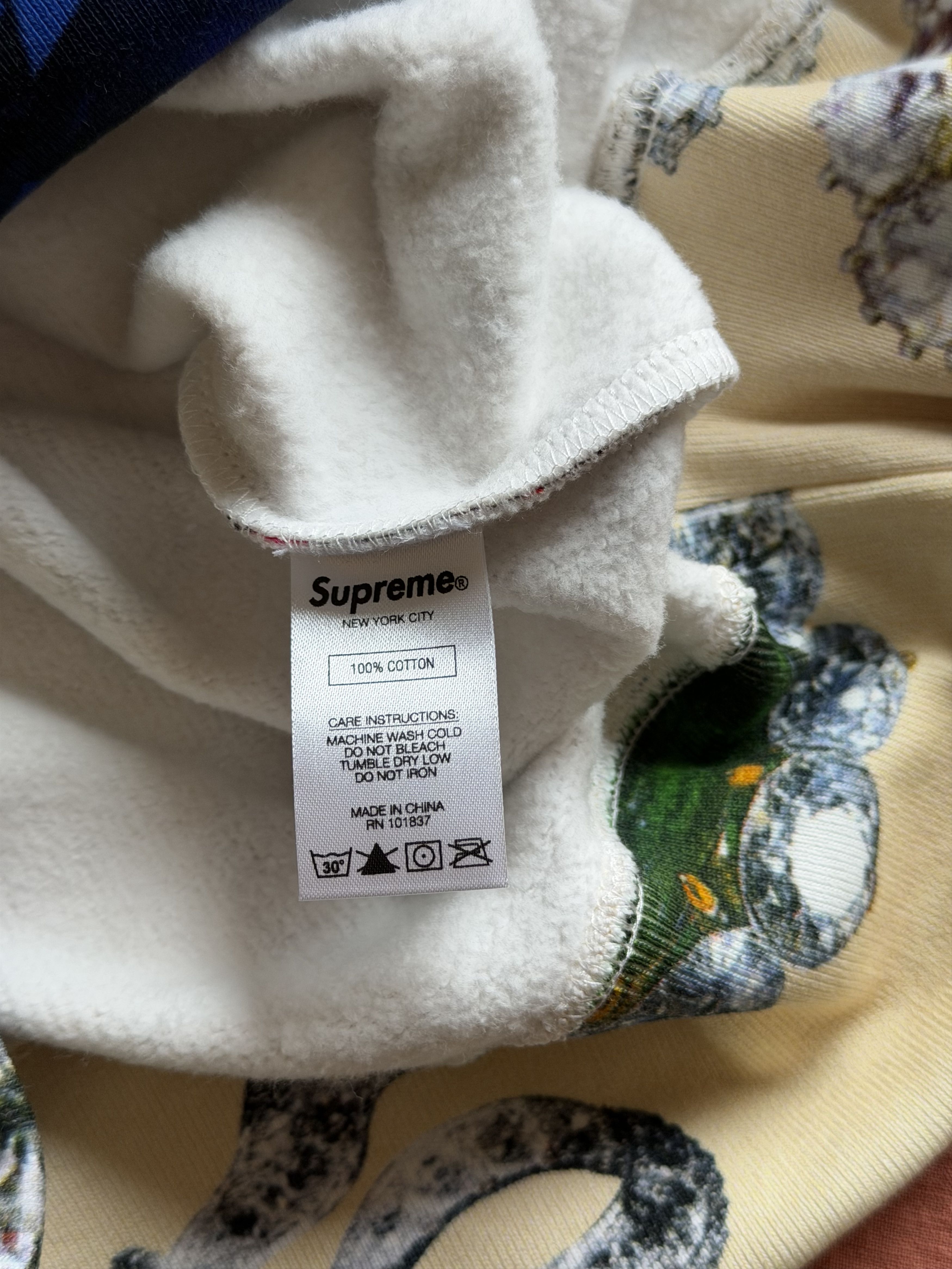 Supreme Supreme FW18 Jewels Hoodie in Cream Size US M / EU 48-50 / 2 - 9 Thumbnail