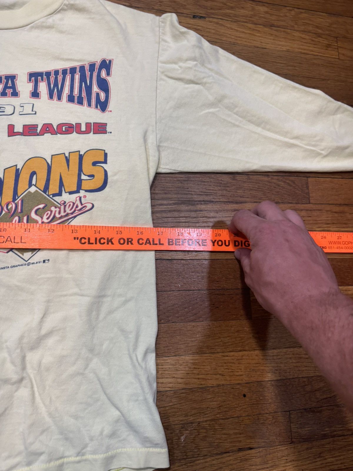 Vintage Vintage Minnesota Twins 1991 World Series Long Sleeve Shirt Size US M / EU 48-50 / 2 - 7 Thumbnail