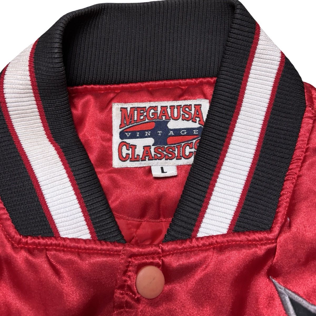 Other Vintage Mens NBA Satin Varsity Jacket Mega USAA Classic L Size US L / EU 52-54 / 3 - 3 Thumbnail