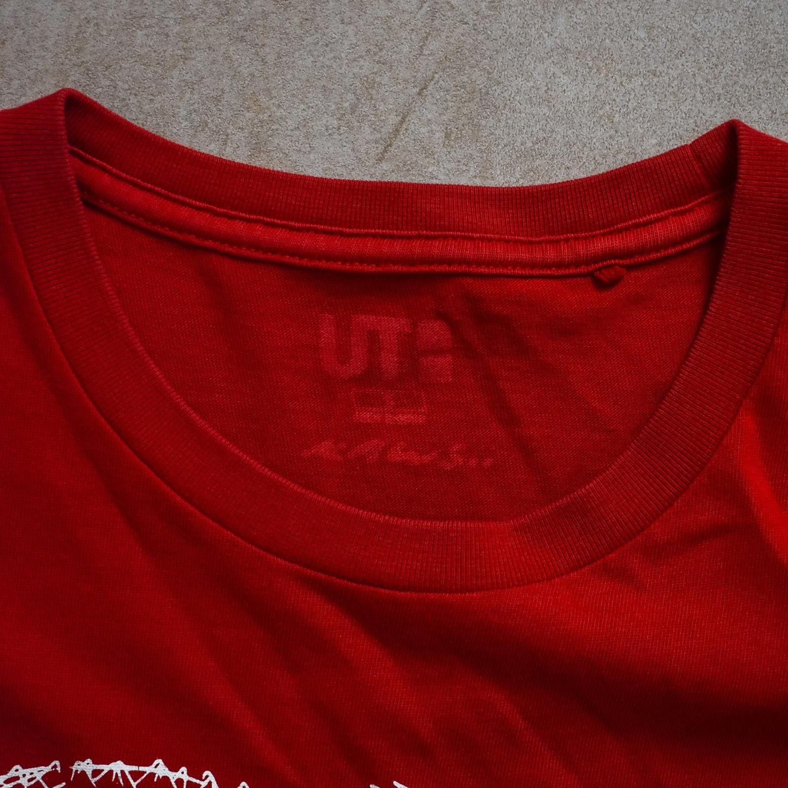 Uniqlo KAWS x Uniqlo Clean Slate Tee - S Size US S / EU 44-46 / 1 - 3 Thumbnail
