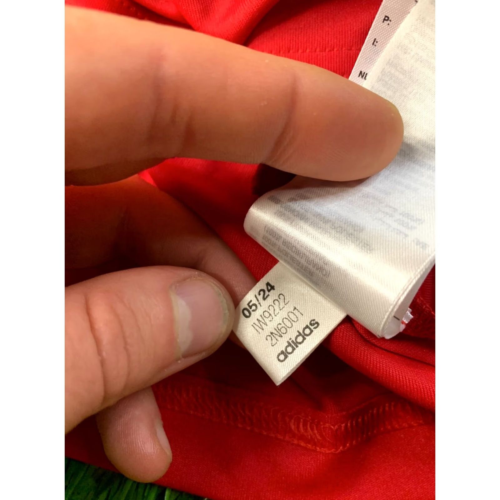 Adidas ADIDAS PERFORMANCE AEROREADY SERENO FOOTBALL SHIRT JERSEY M Red and White Mens T-Shirt 2024 Adidas Sereno Football Size US M / EU 48-50 / 2 - 6 Thumbnail