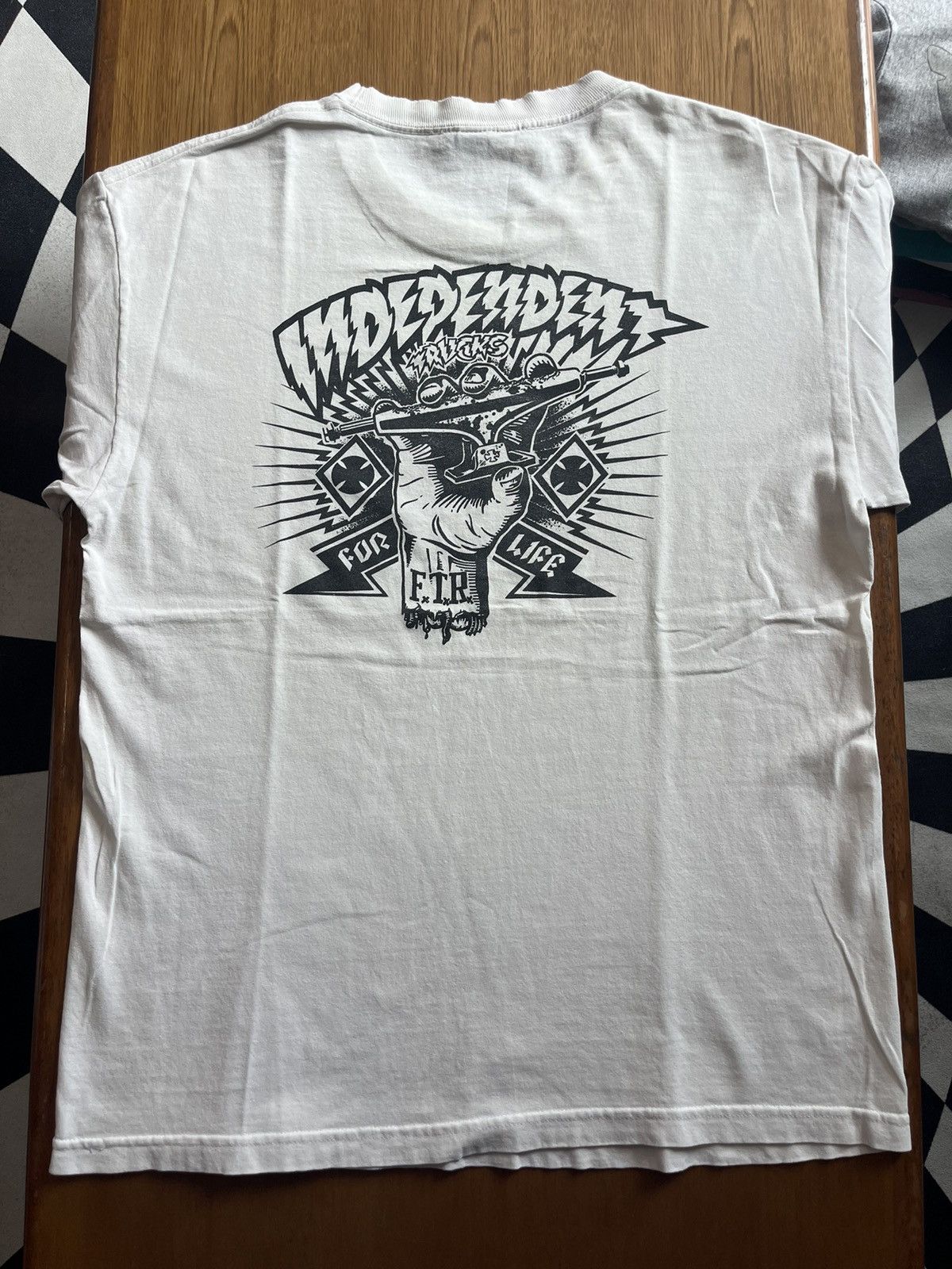 Independent Truck Co. Vintage INDEPENDENT TRUCKS Skateboard 00’s Tshirt Size US L / EU 52-54 / 3 - 7 Thumbnail