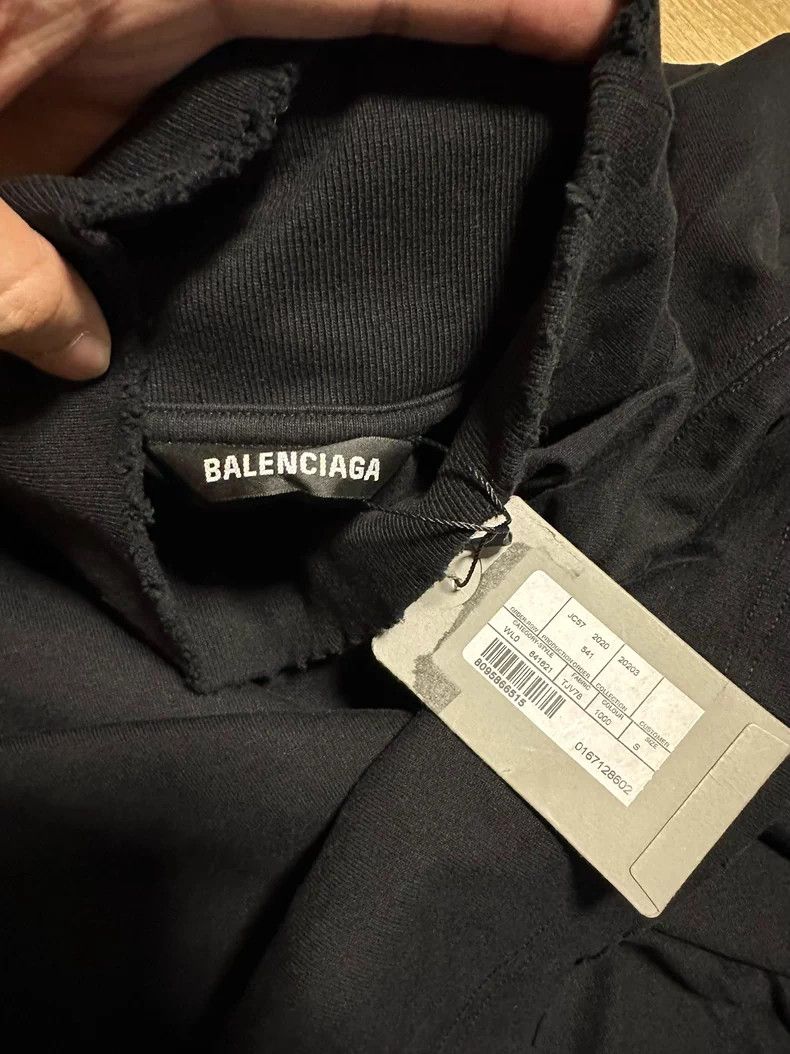 Balenciaga Balenciaga Sanskrit God's Eye Distressed High Neck Long Sl Size US S / EU 44-46 / 1 - 8 Thumbnail