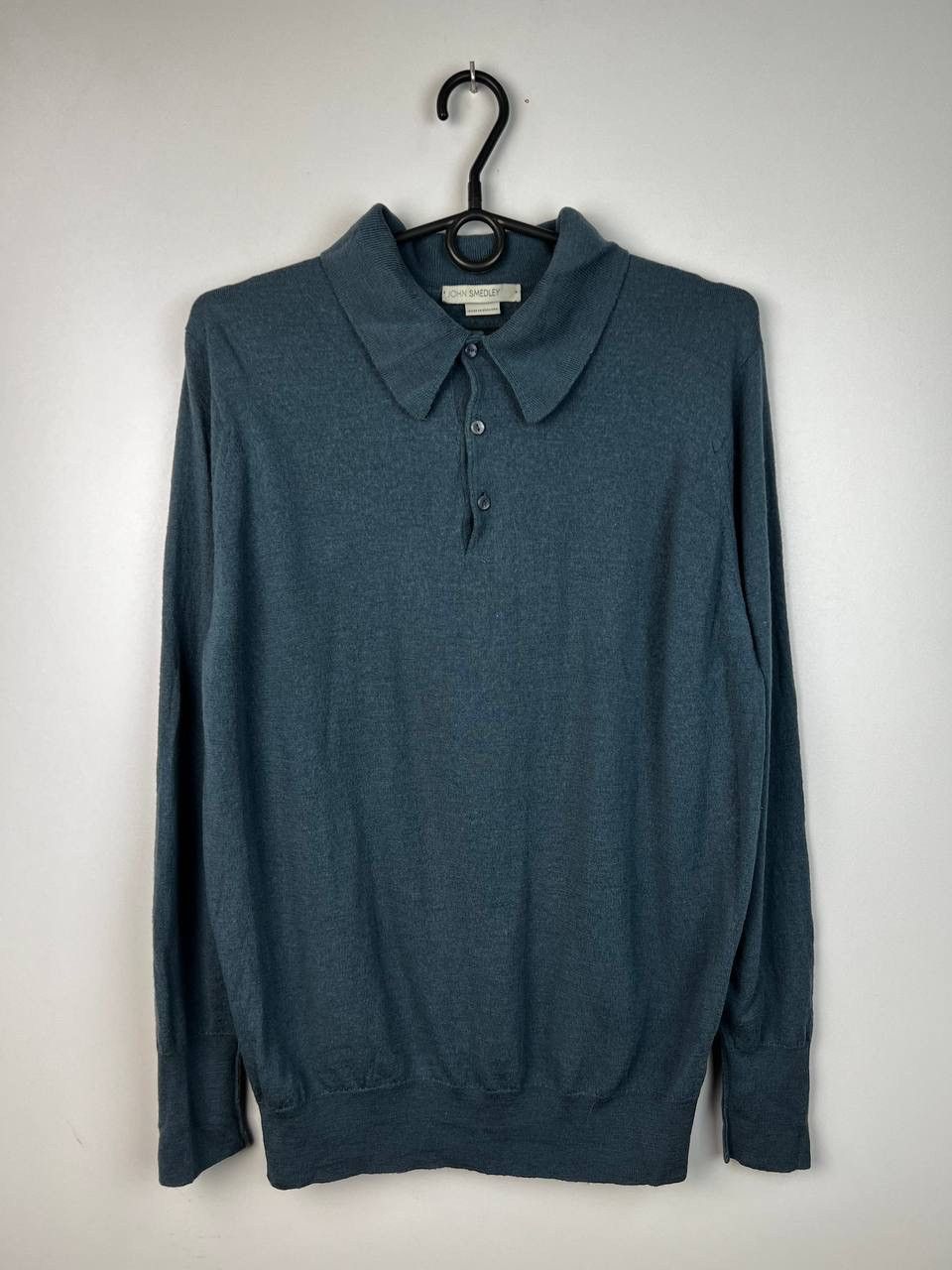 John Smedley luxury wool sweaters size M
