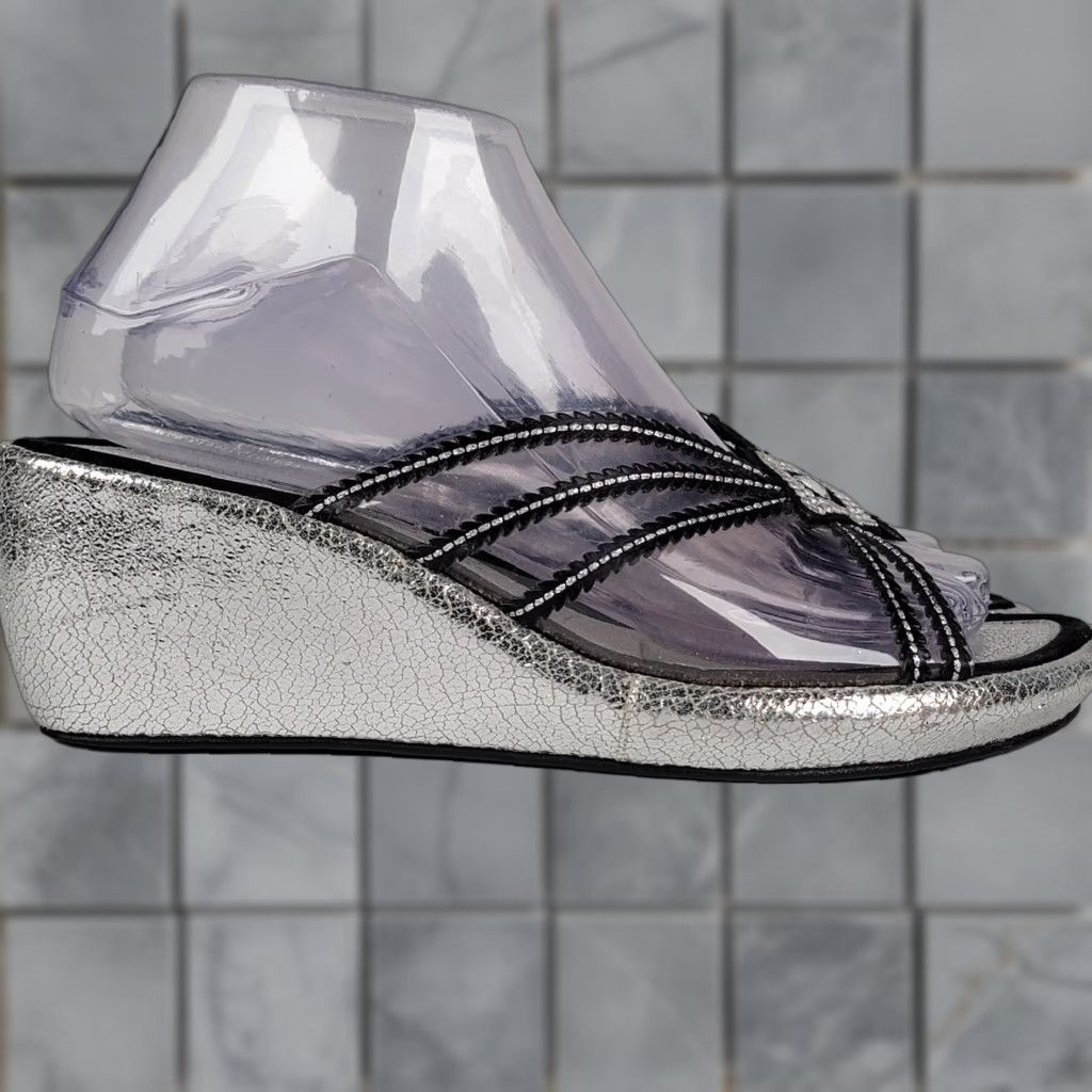 Vintage Degaria Women's Heel Open Toe Kitten Pump Silver Black 8.5 Pumps Shoes Size US 9 / IT 39 - 1 Thumbnail