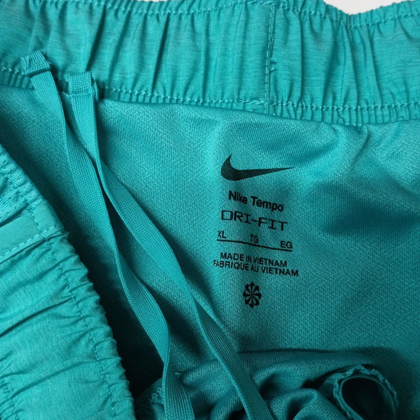 Nike Nike Women's Tempo Dri-FIT Mid-Rise Shorts Size XL Teal 3 In Size 36" / US 14 / IT 50 - 3 Thumbnail