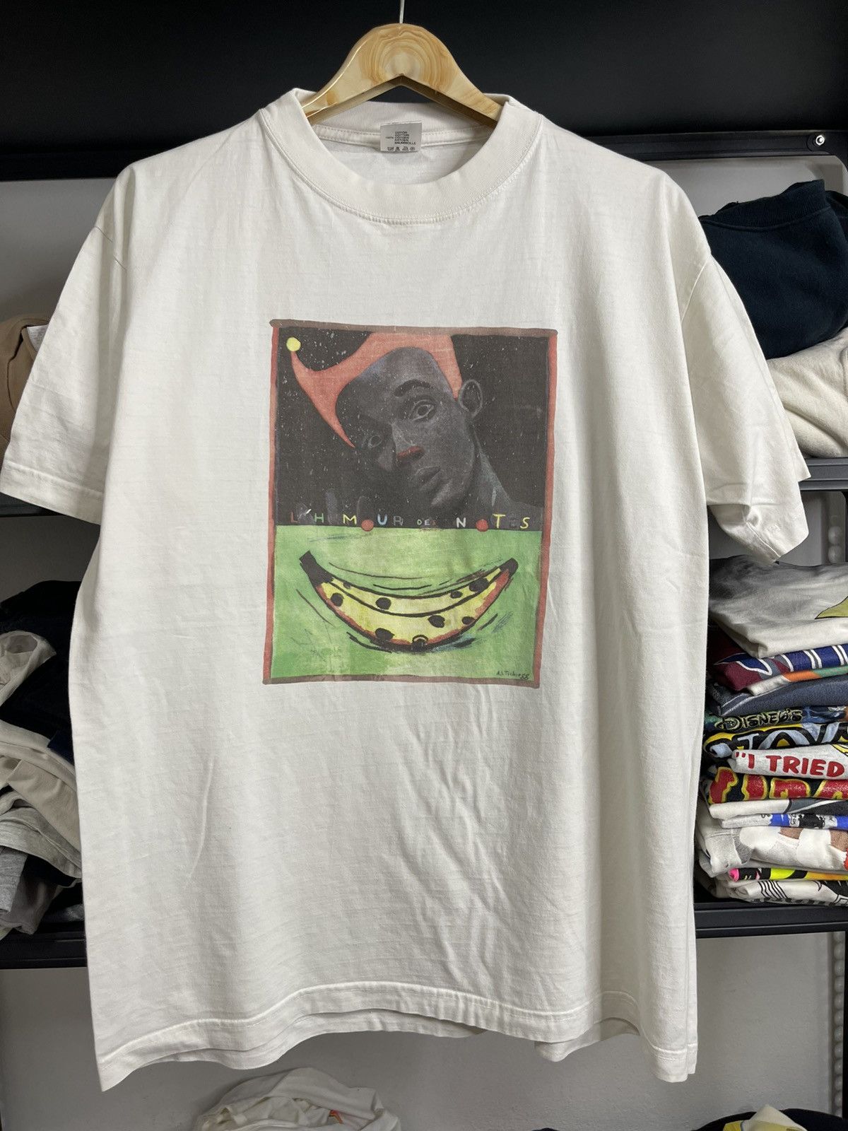 Arts & Science RARE 90s L'Humour Des Noits Banana Art Artist A. Tschiegg Size US XL / EU 56 / 4 - 1 Thumbnail