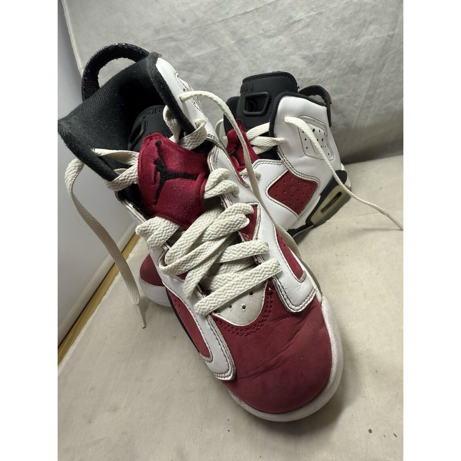 Jordan Brand Size 4.5 - Jordan 6 Retro OG Mid Carmine Size US 5 / EU 37 - 1 Thumbnail