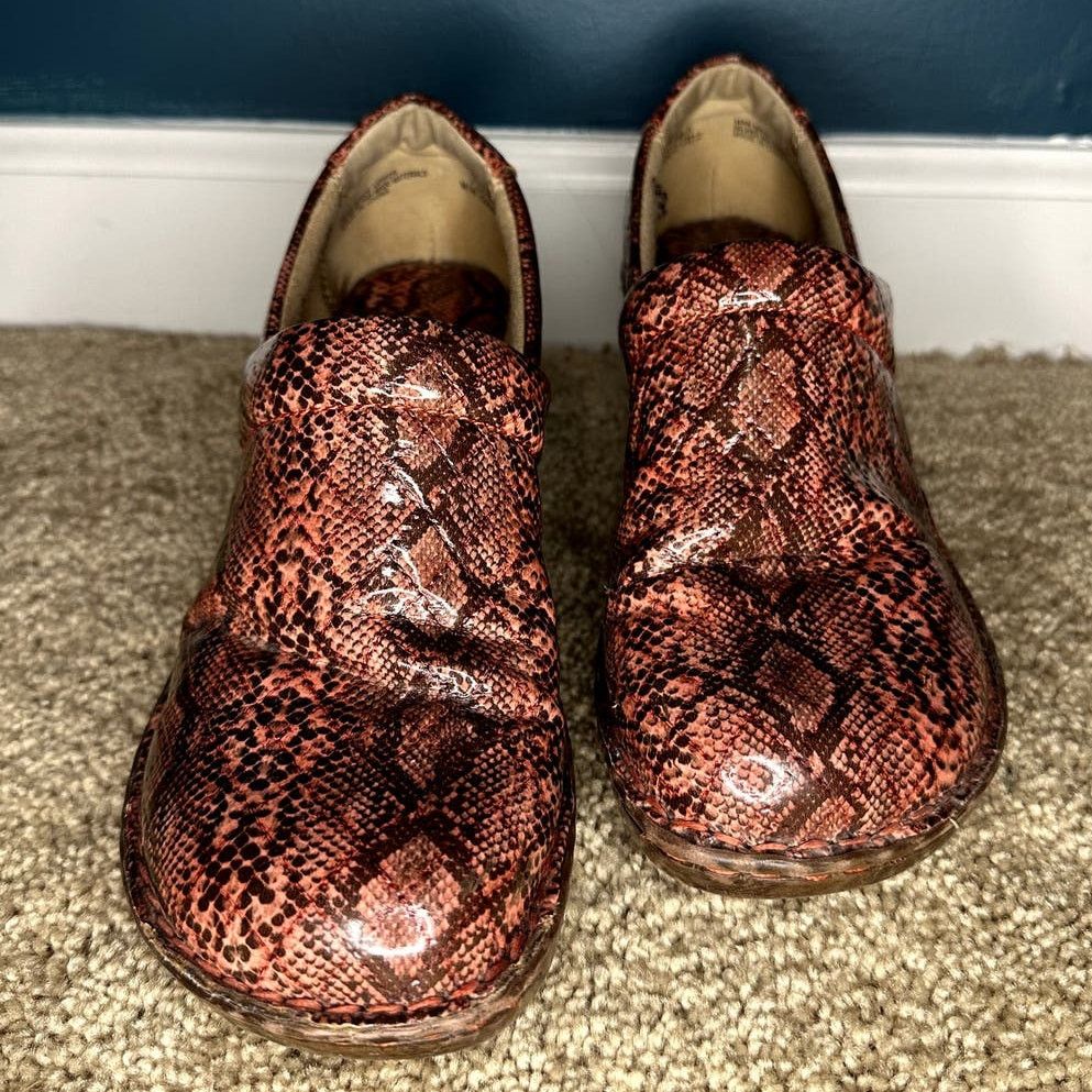 Other B.O.C Faux Leather Snakeskin Print Clogs Shoes Dark Pink 7.5 Size US 7.5 / IT 37.5 - 2 Thumbnail