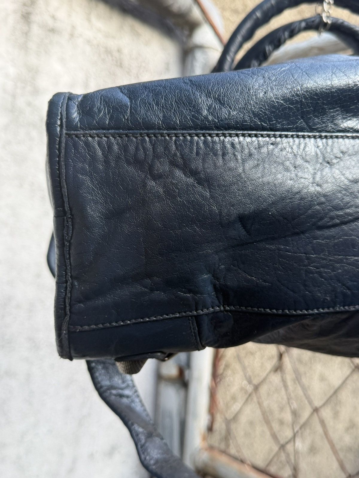 Balenciaga Balenciaga - 2000’s - Classic Le City Giant 21 Navy Blue Size ONE SIZE - 14 Thumbnail