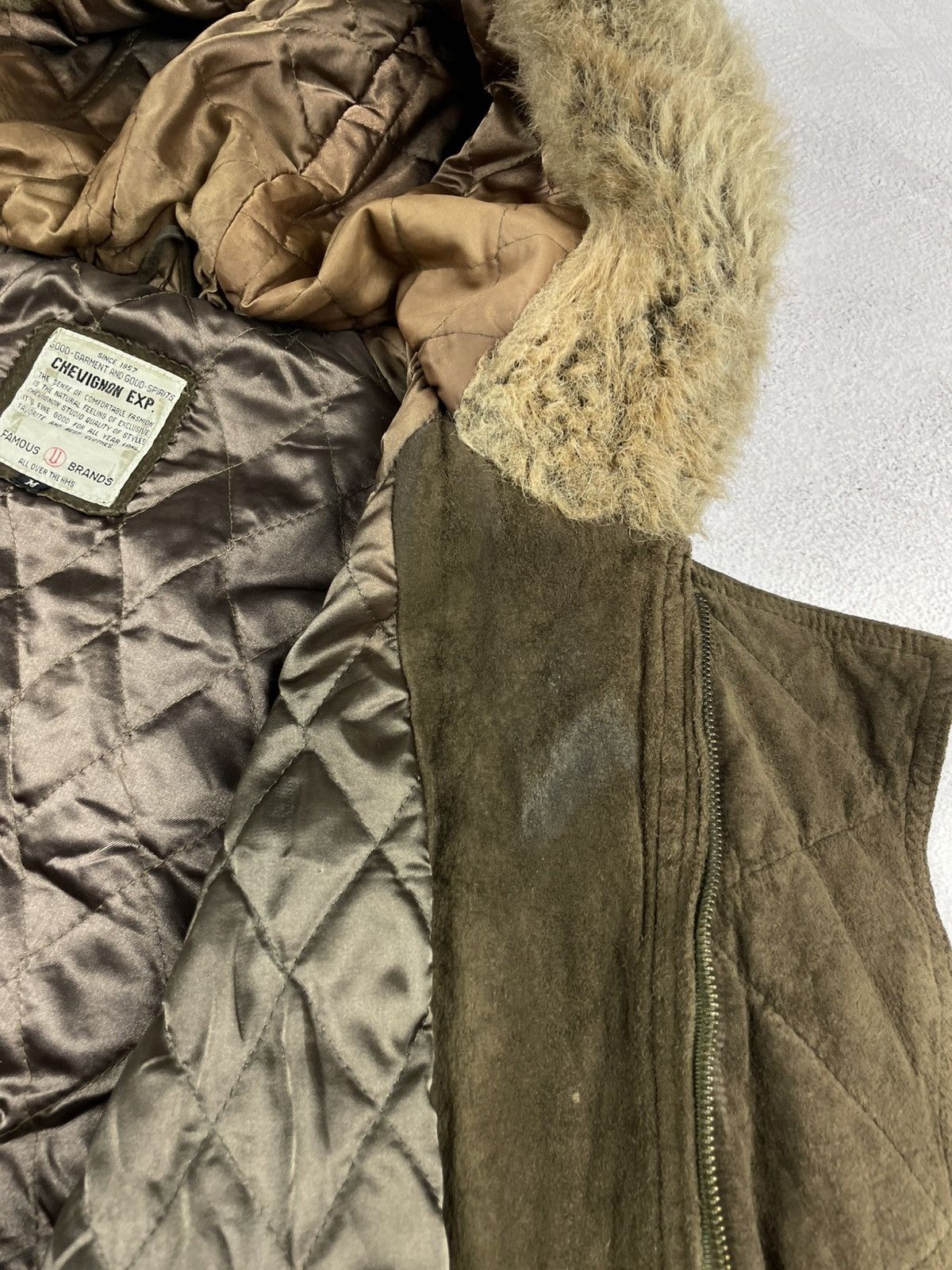 Chevignon × Vintage Chevignon Suede Bomber Jacket Clifford Office Ontario Canada Size US M / EU 48-50 / 2 - 18 Thumbnail