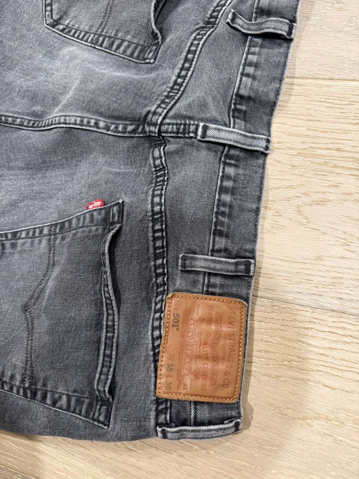 Levi's Levi’s 501 Original Fit Jeans — Black — 38x30 — Gently Used Size US 38 / EU 54 - 5 Thumbnail