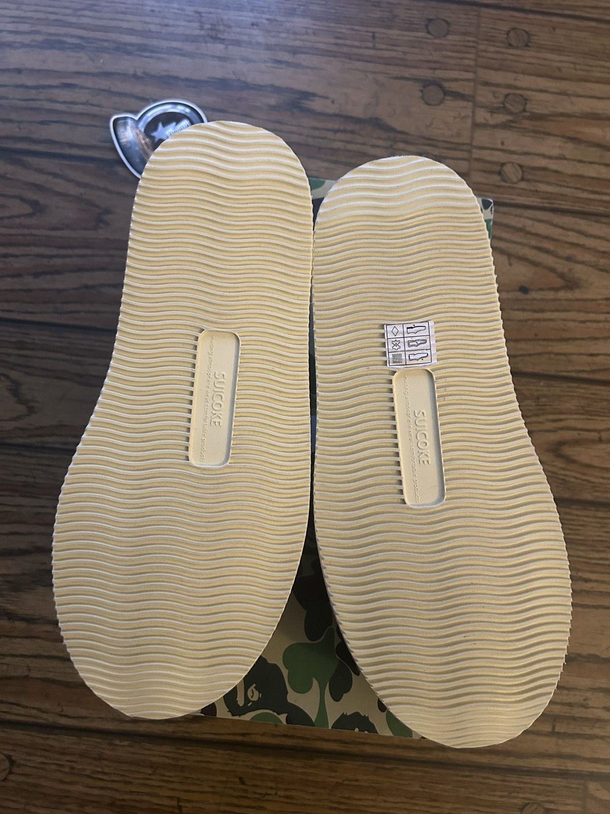 Bape × Suicoke Bape x Suicoke Leopard Camo Fuzzy Slip Ons Size US 9 / EU 42 - 7 Thumbnail