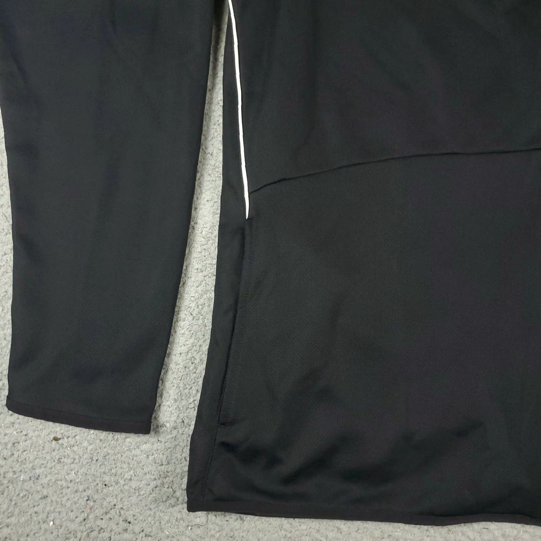 Adidas Adidas Jacket Mens XL Black Track Full Zip Sweatshirt Size US XL / EU 56 / 4 - 3 Thumbnail
