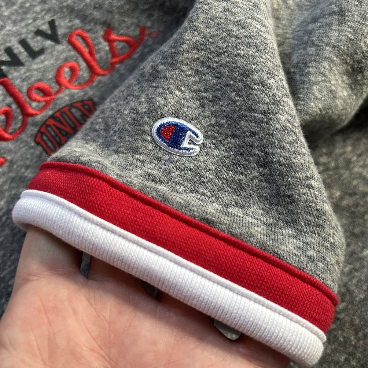 Champion UNLV RUNNiN’ REBELS DARK HEATHER RAGLAN ATHLEiSURE HOODiE Size L / US 10 / IT 46 - 11 Thumbnail